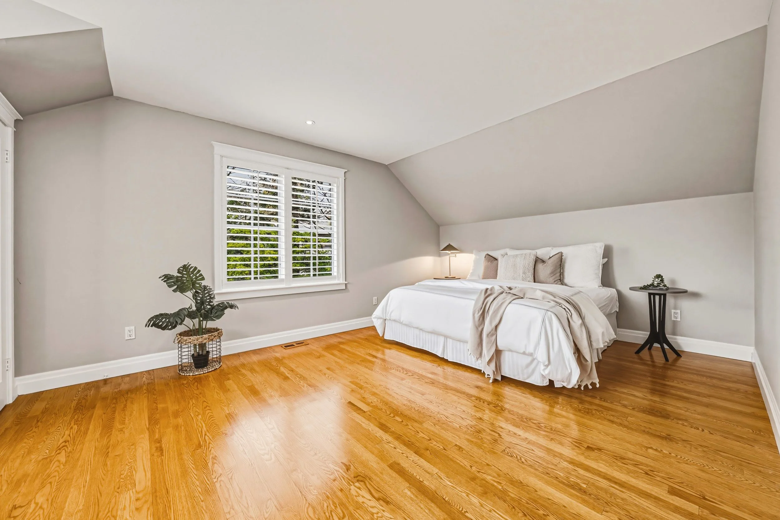 35 - 7 Colonial Cres, Oakville.jpg