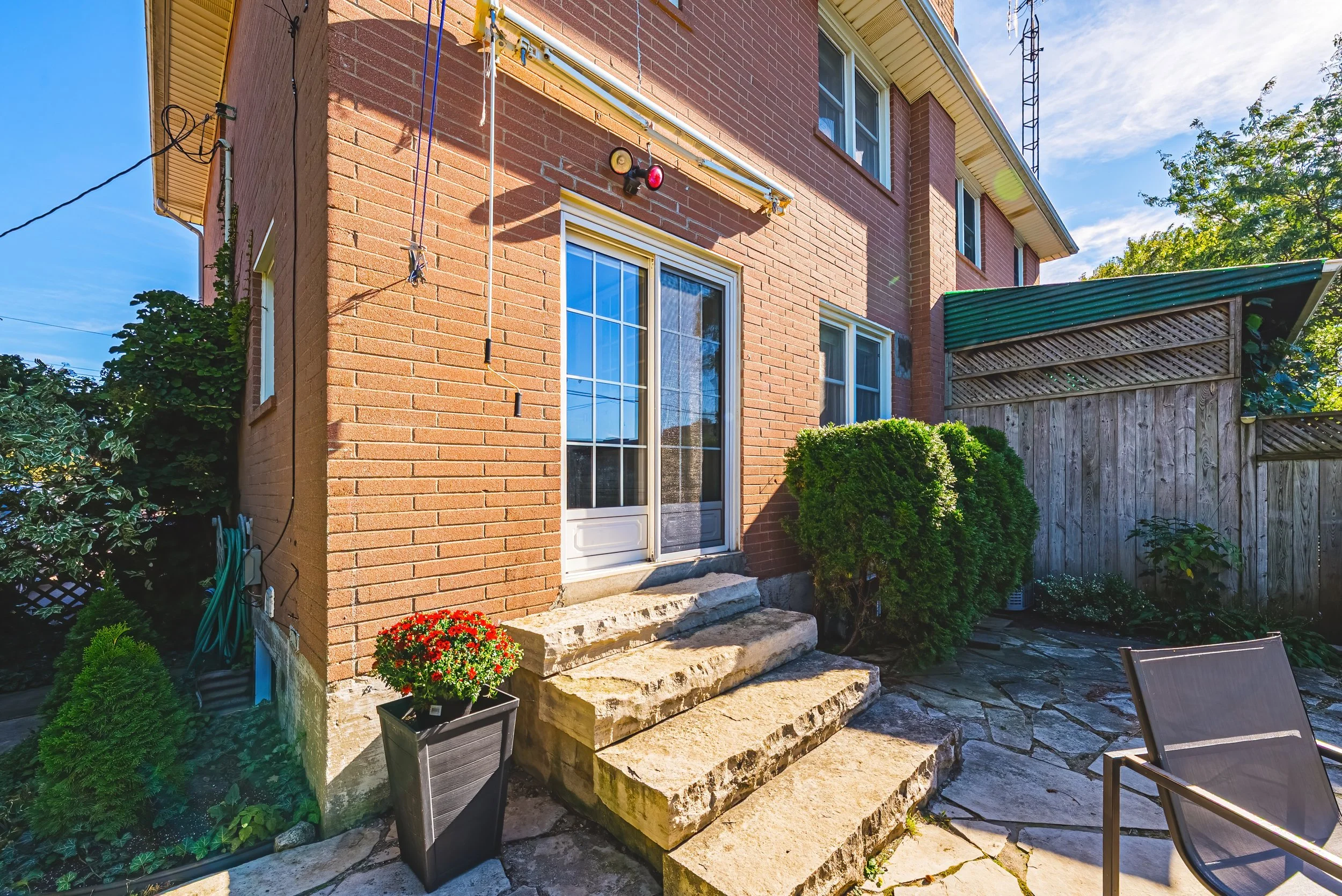 50 - 2301 Barclay Rd, Burlington.jpg