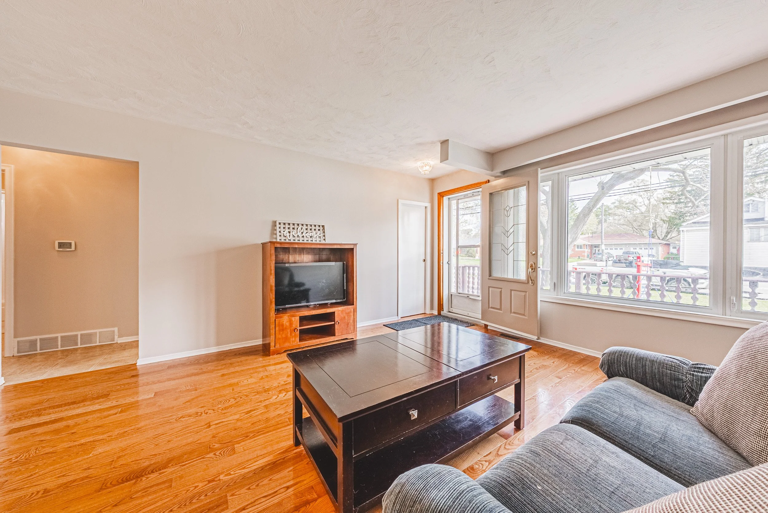 7 - 306 Victoria Rd, Guelph.jpg
