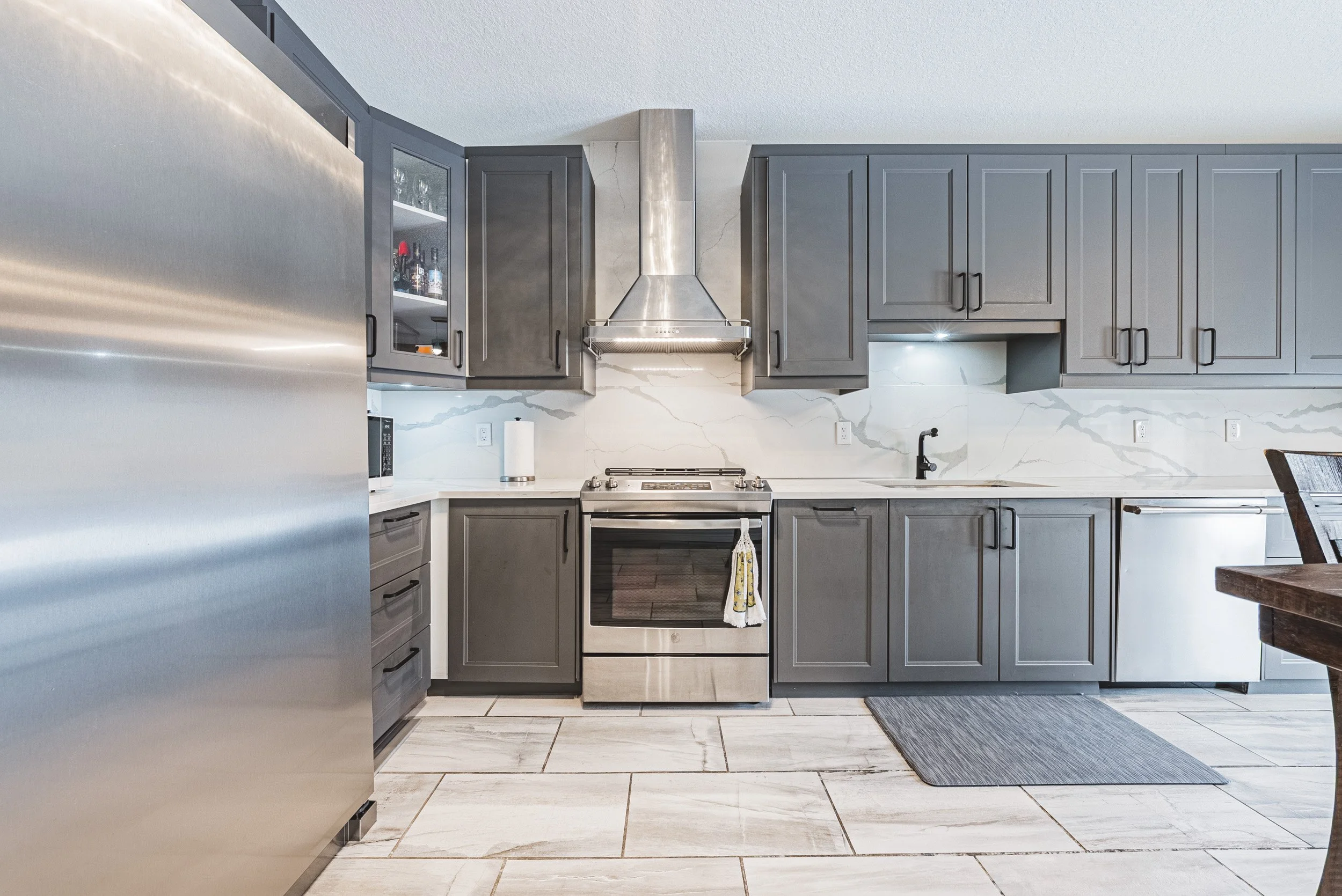 10 - 6 Second Rd W, Stoney Creek.jpg