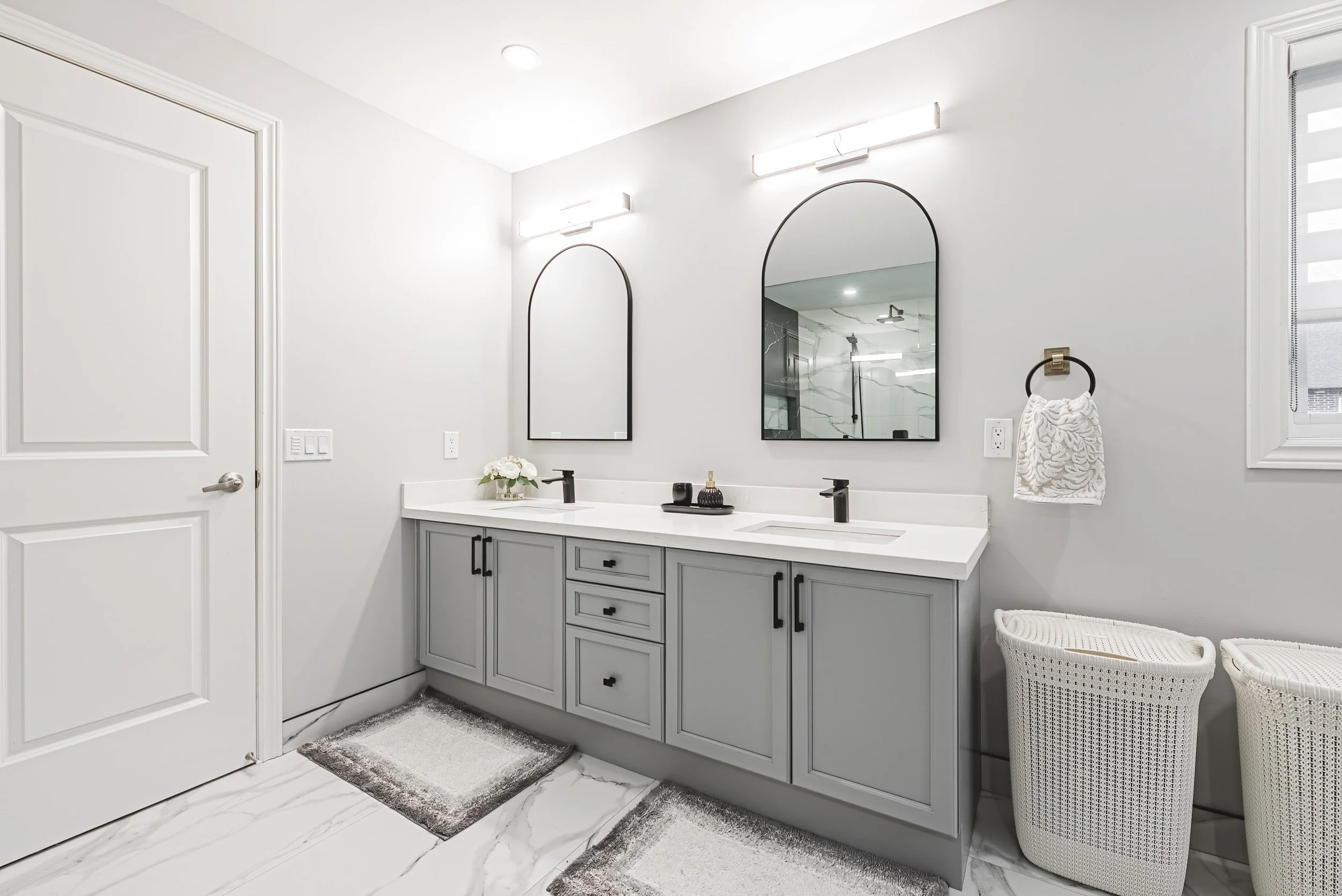 38 - 90 Robertson Rd, Ancaster.jpg