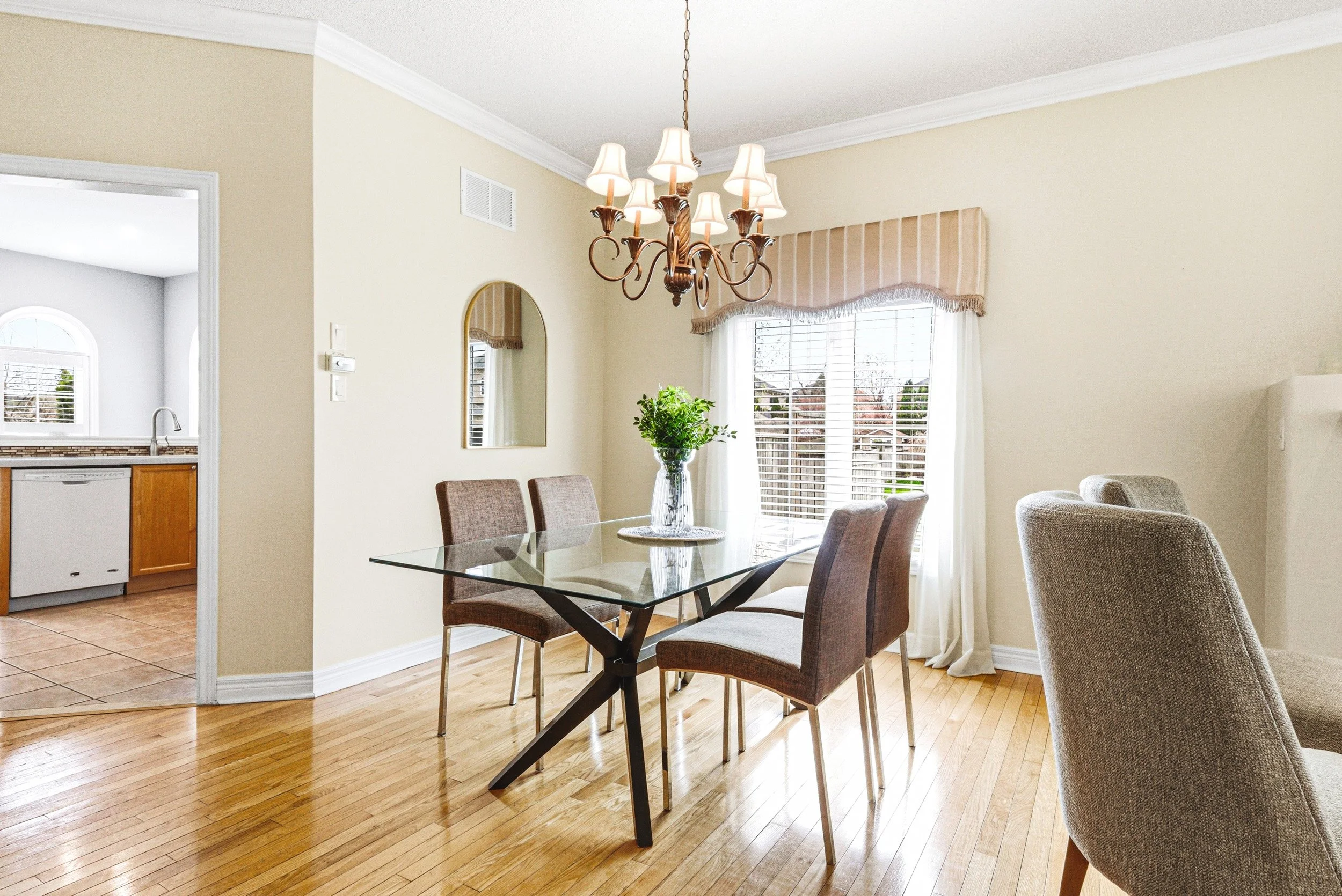 8 - 16 Sunridge St, Brampton.jpg