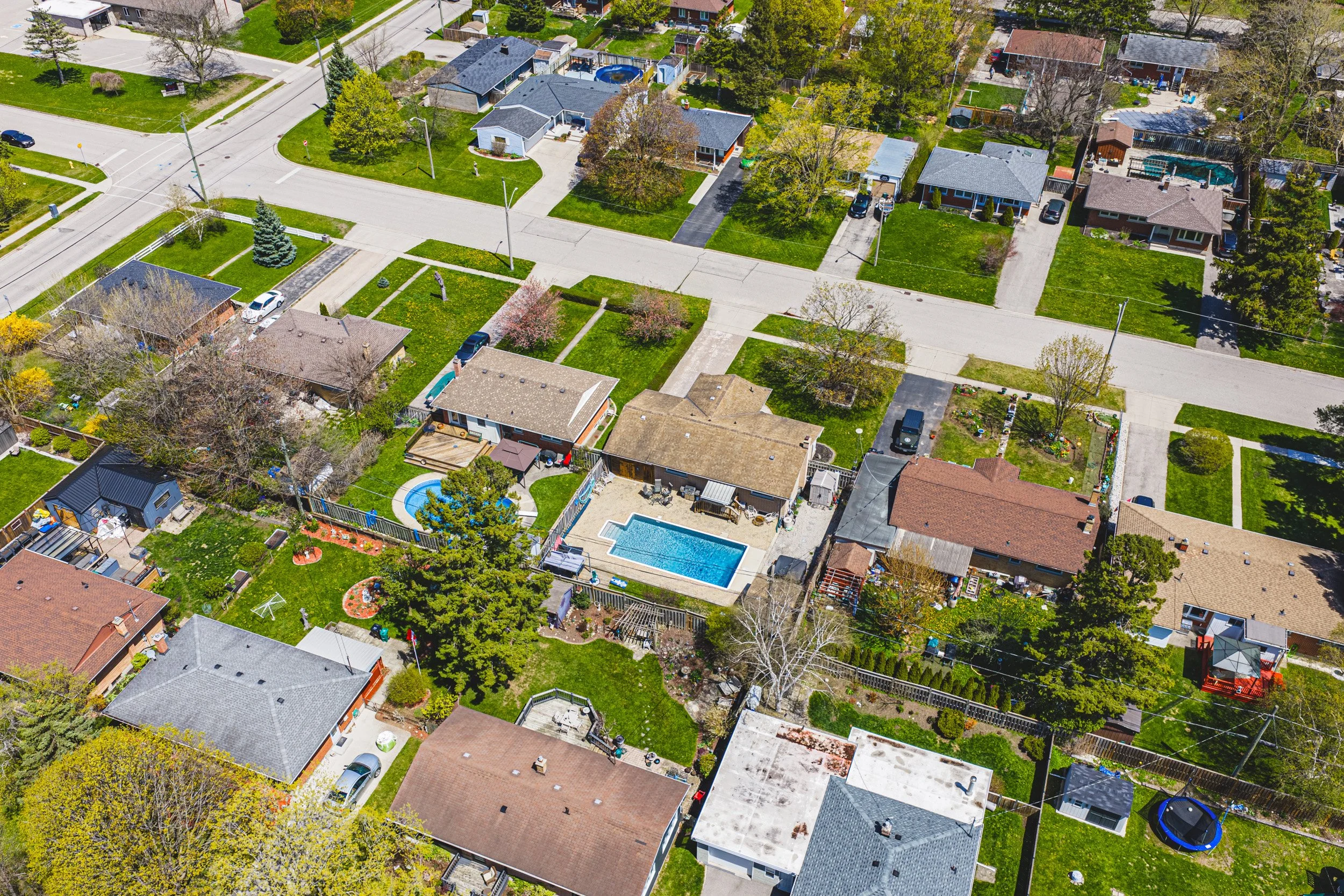 30 - 1338 Eleanor Ave, Cambridge.jpg