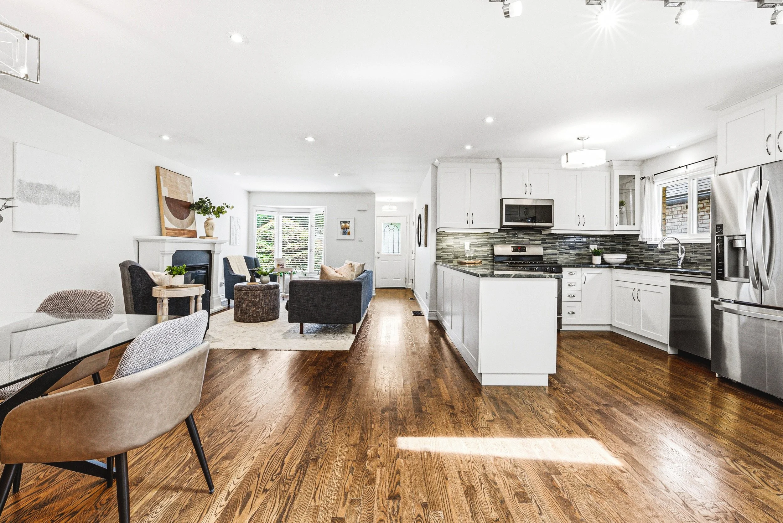 25 - 744 Miriam Cres, Burlington.jpg