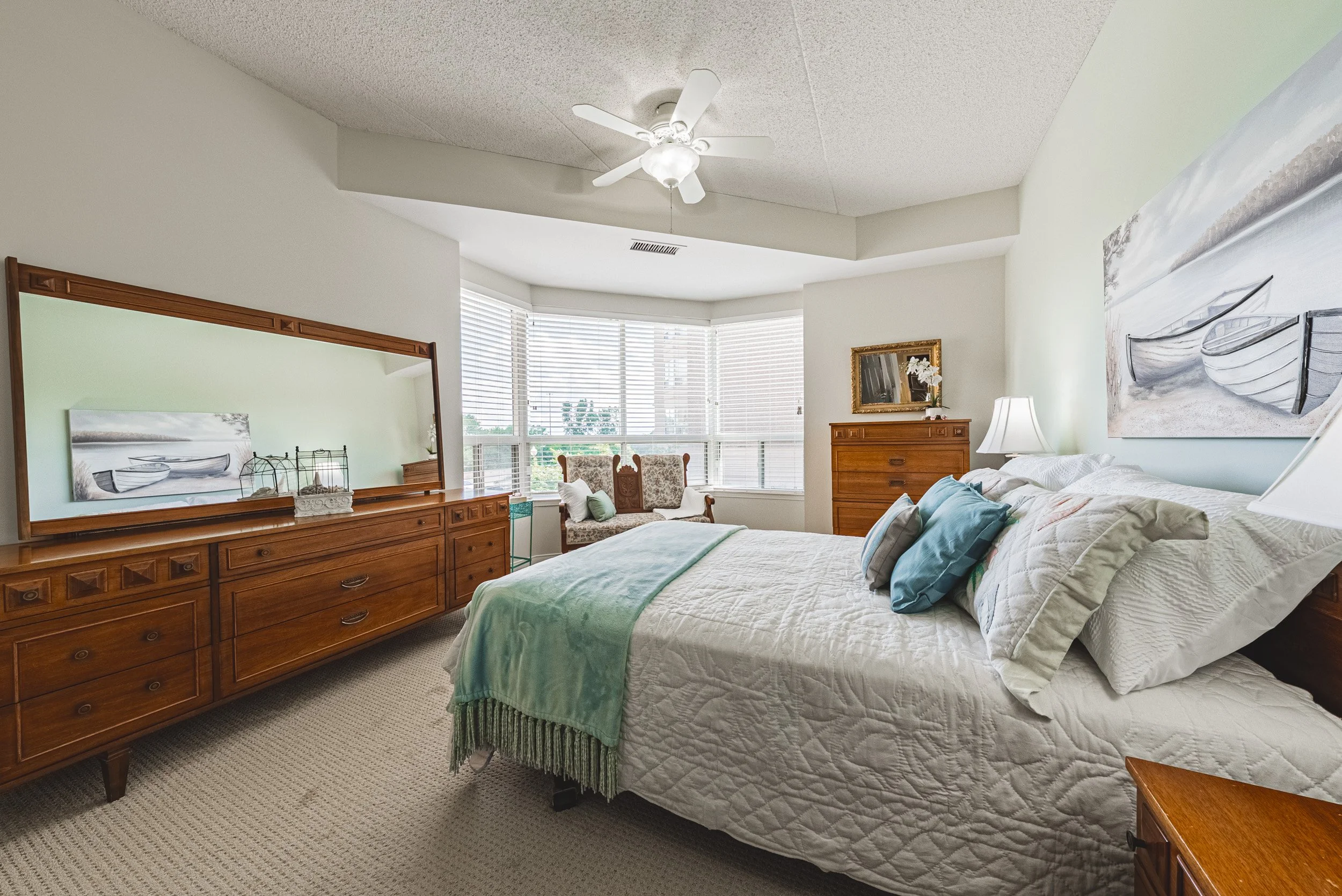 4 - 2075 Amherst Heights Dr RE.jpg