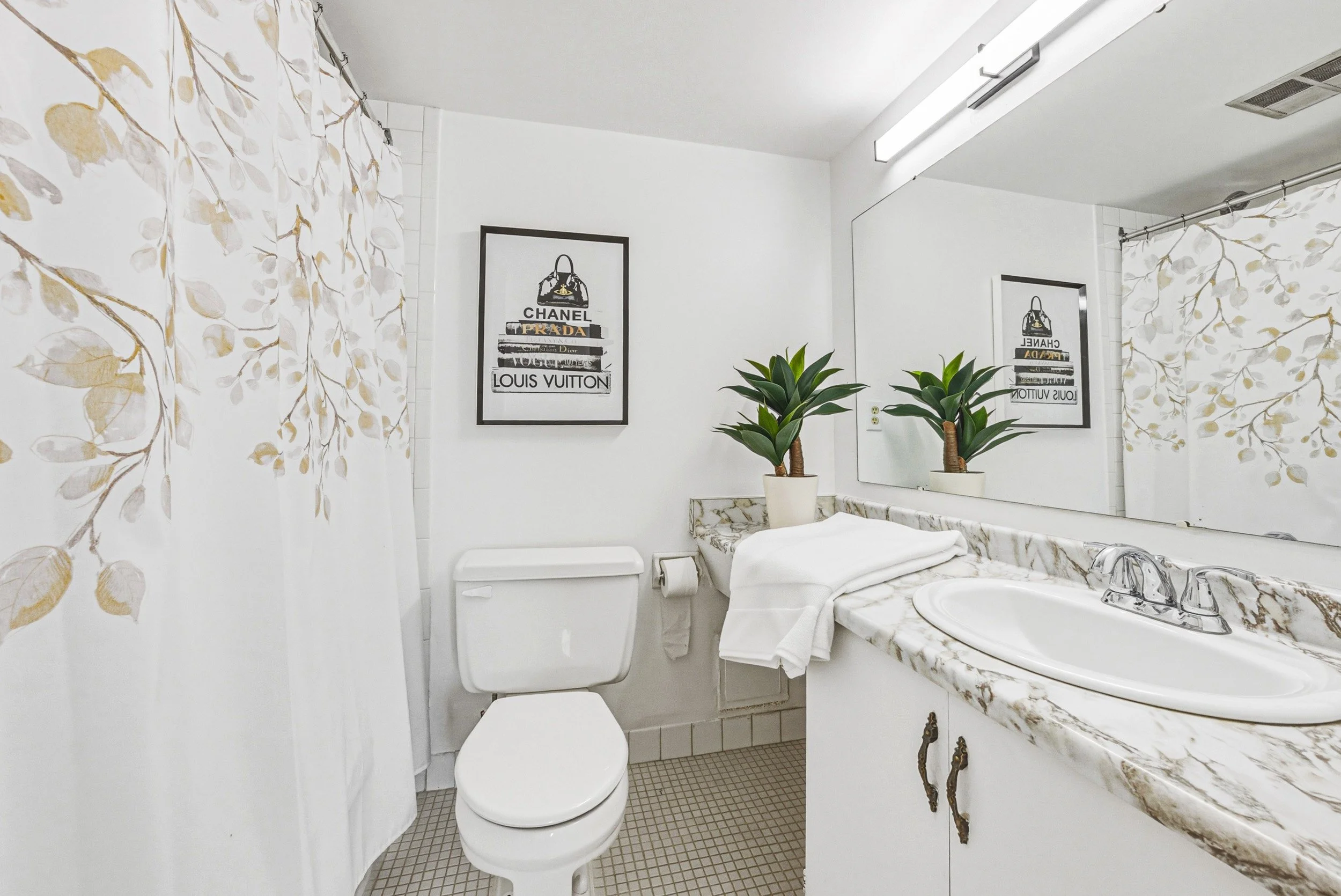 21 - 2055 Upper Middle Rd #705, Burlington.jpg