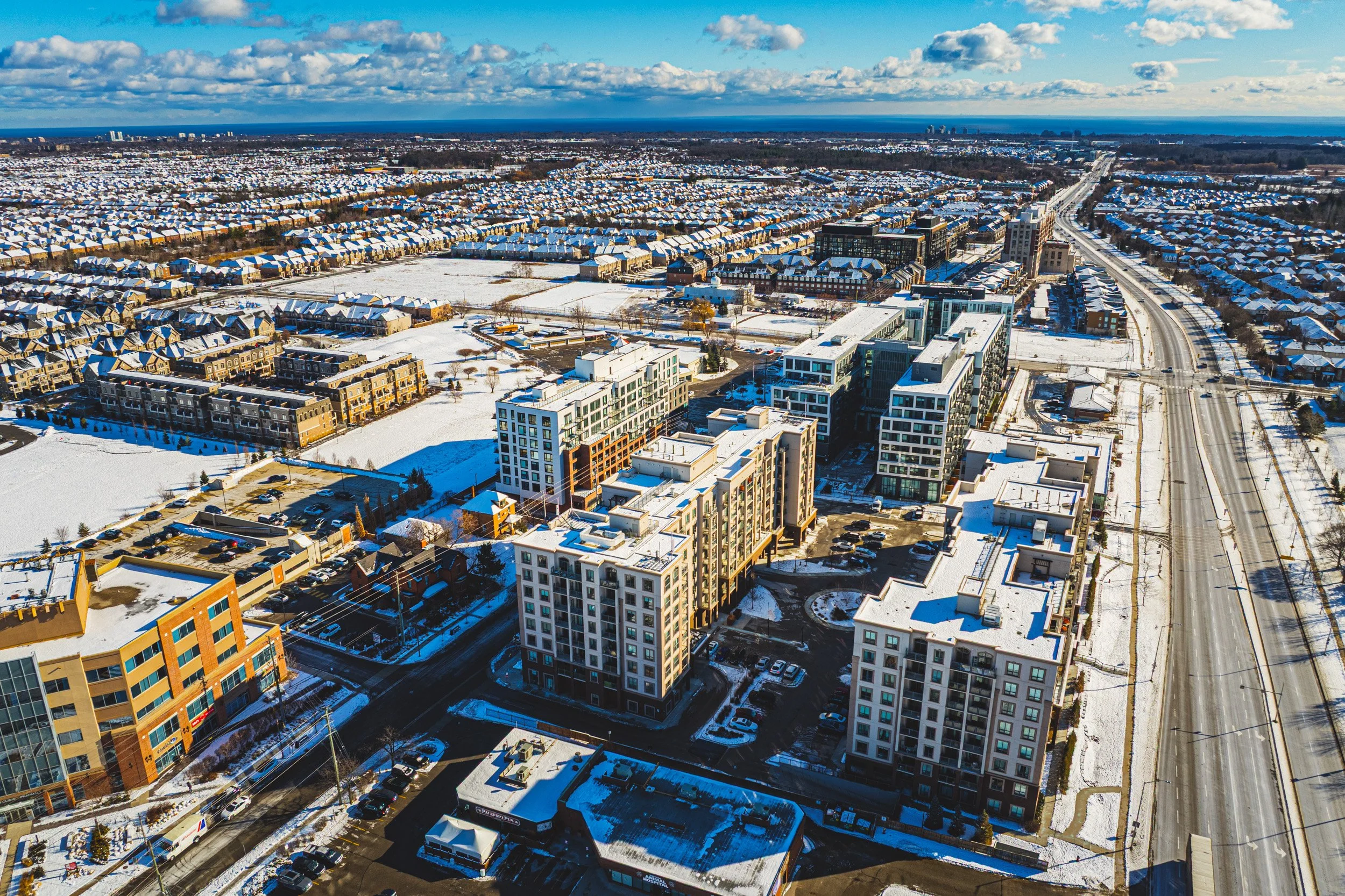 35 - 2486 Old Bronte Rd #706, Oakville.jpg