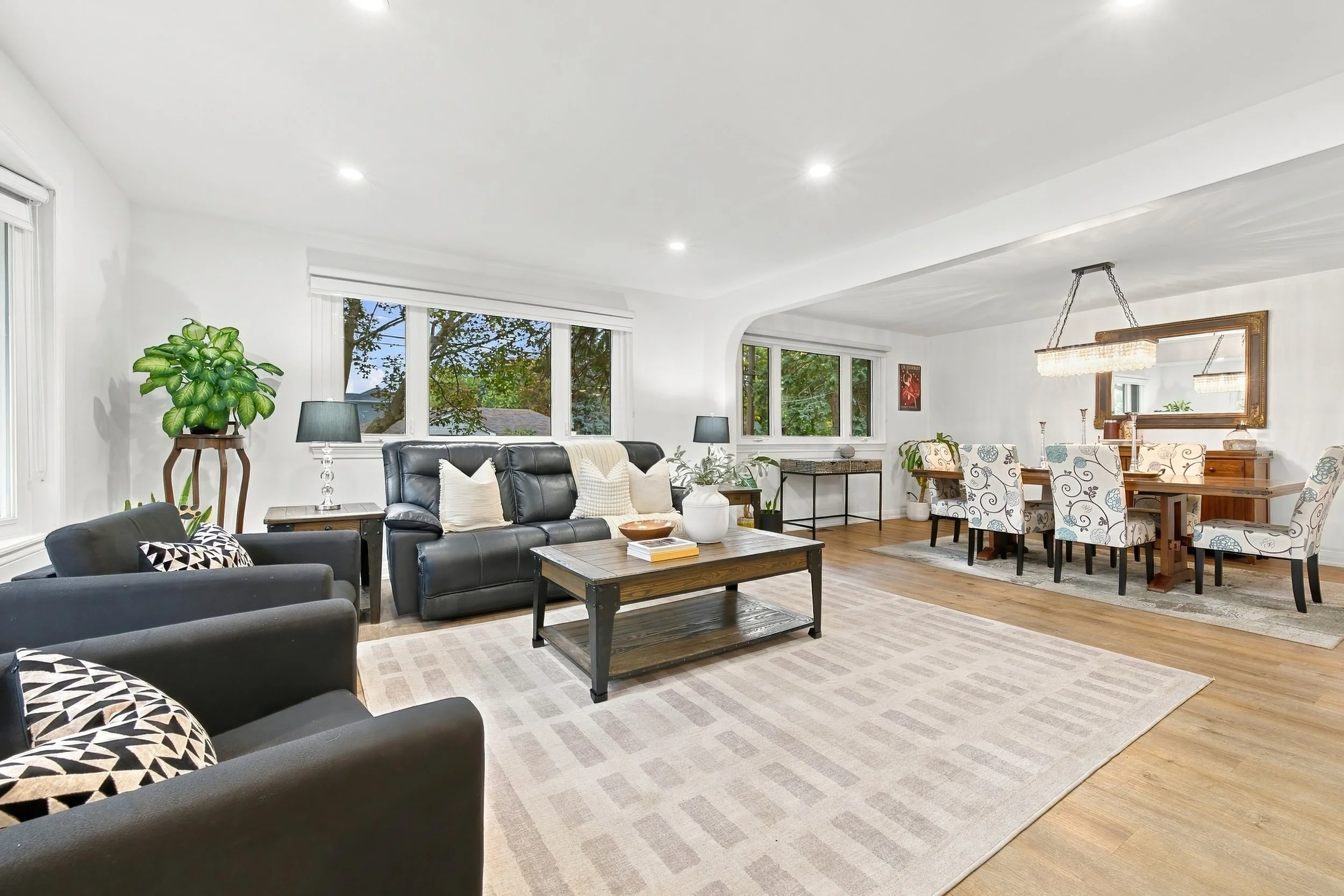 7 - 915 Tanager Ave, Burlington.jpg