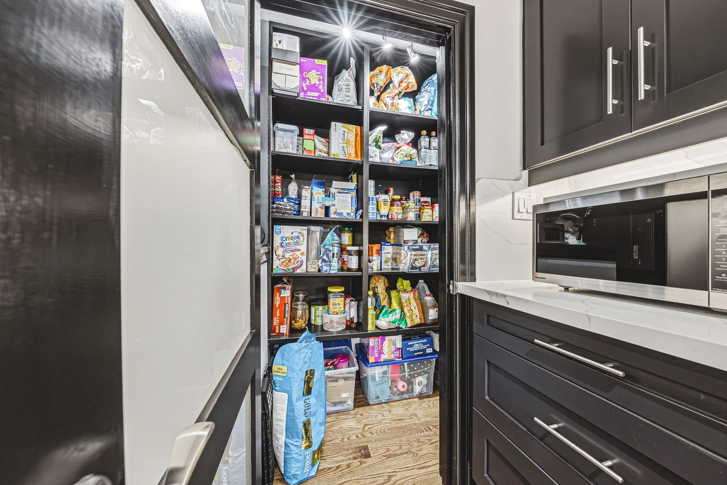 13 - 581 Holly Hill Cres, Burlington.jpg