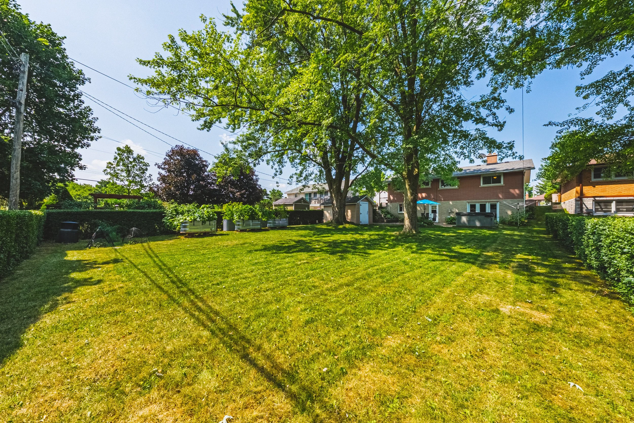 35 - 1821 Biscayne Dr, Cambridge.jpg