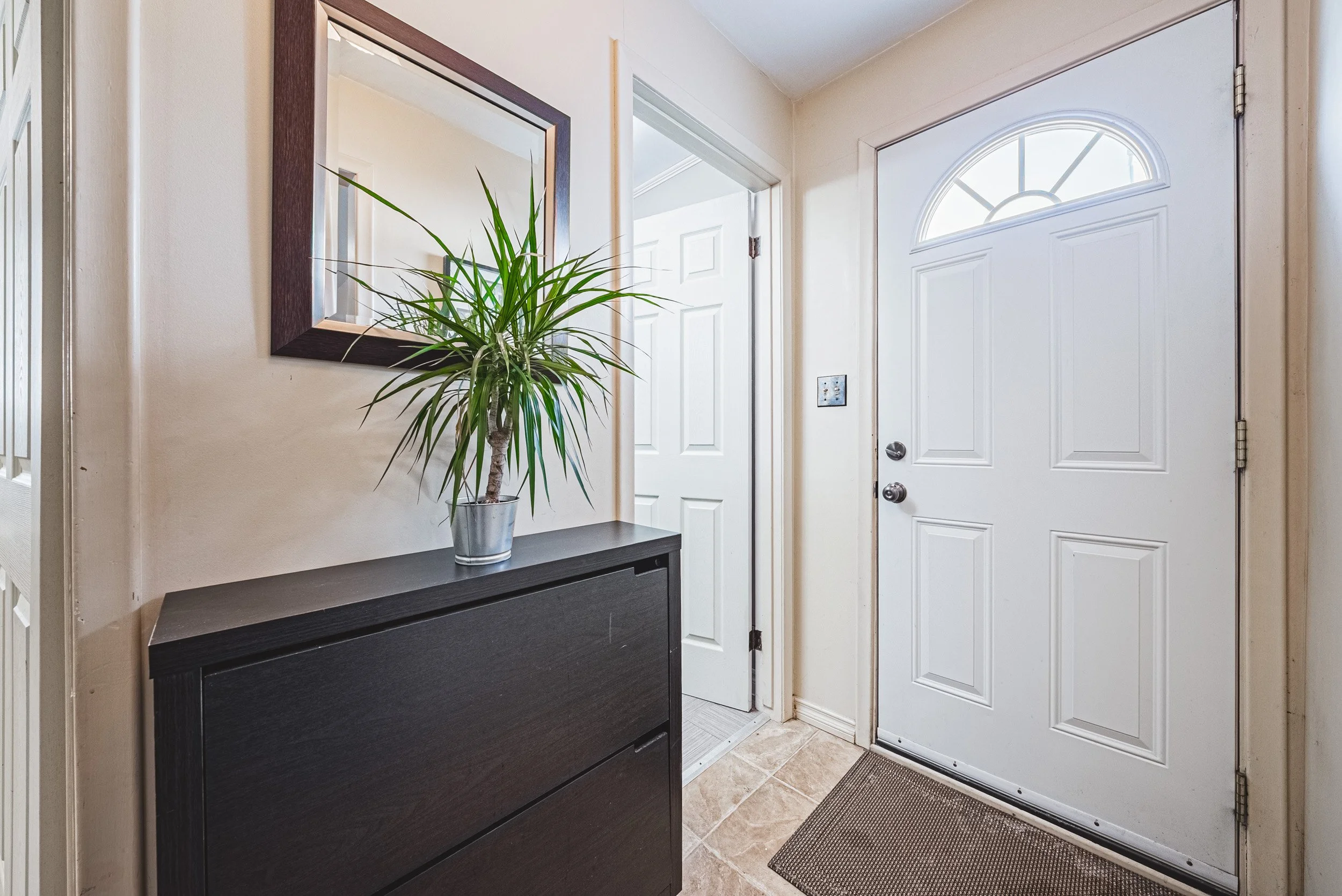 23 - 28 Munn St, Hamilton.jpg