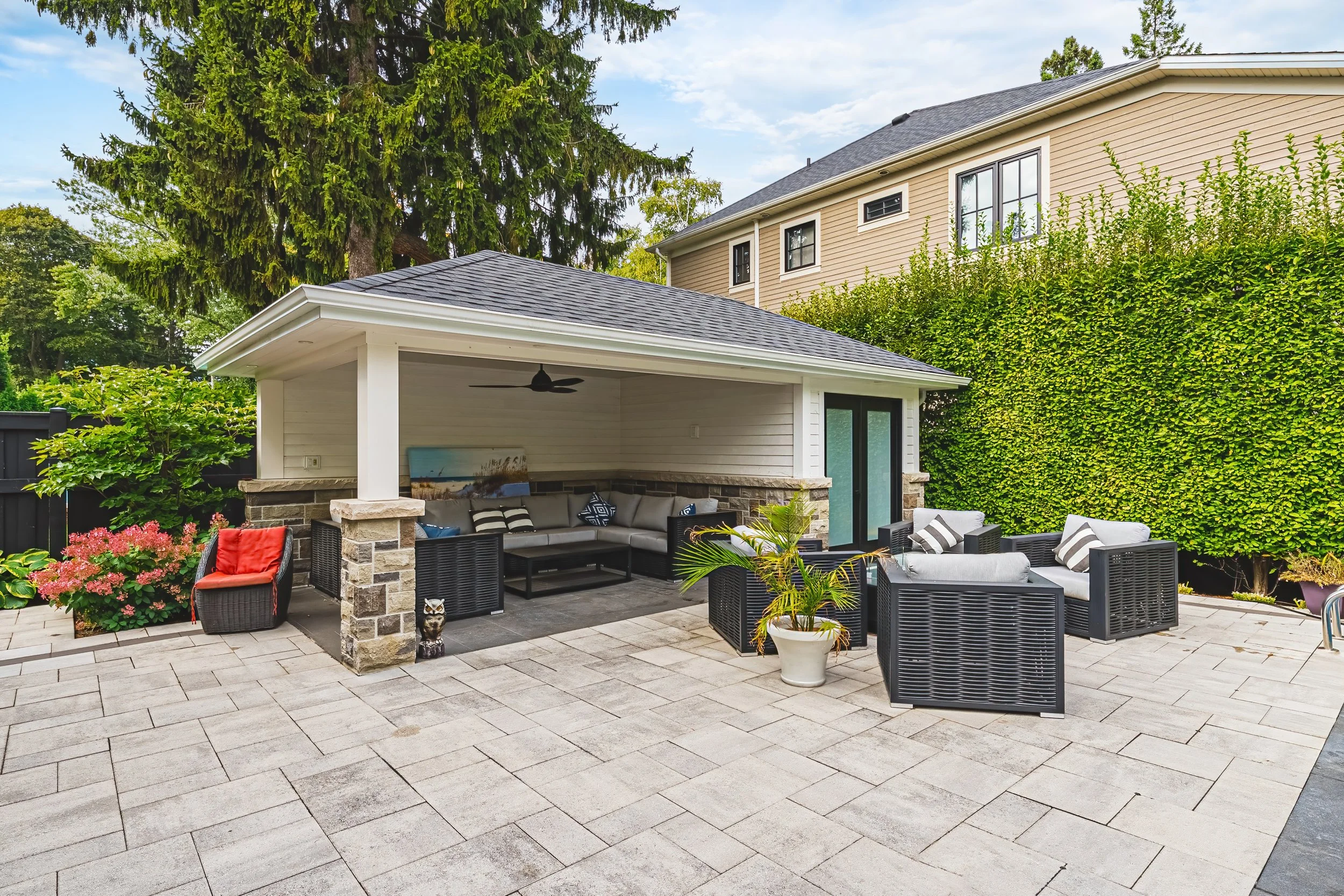 68 - 4369 Lakeshore Rd, Burlington.jpg