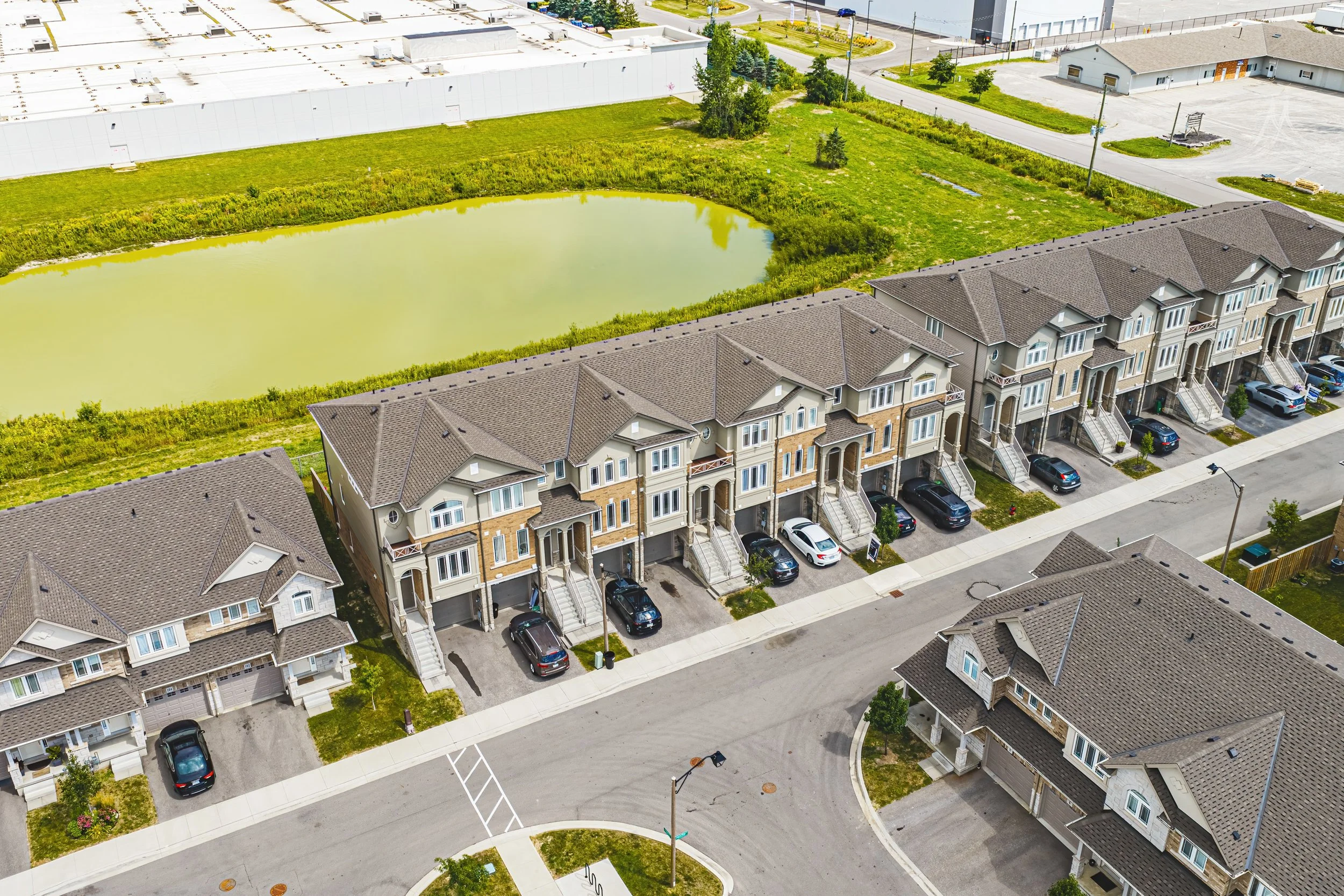 35 - 94 Laguna Village Cres, Hamilton.jpg