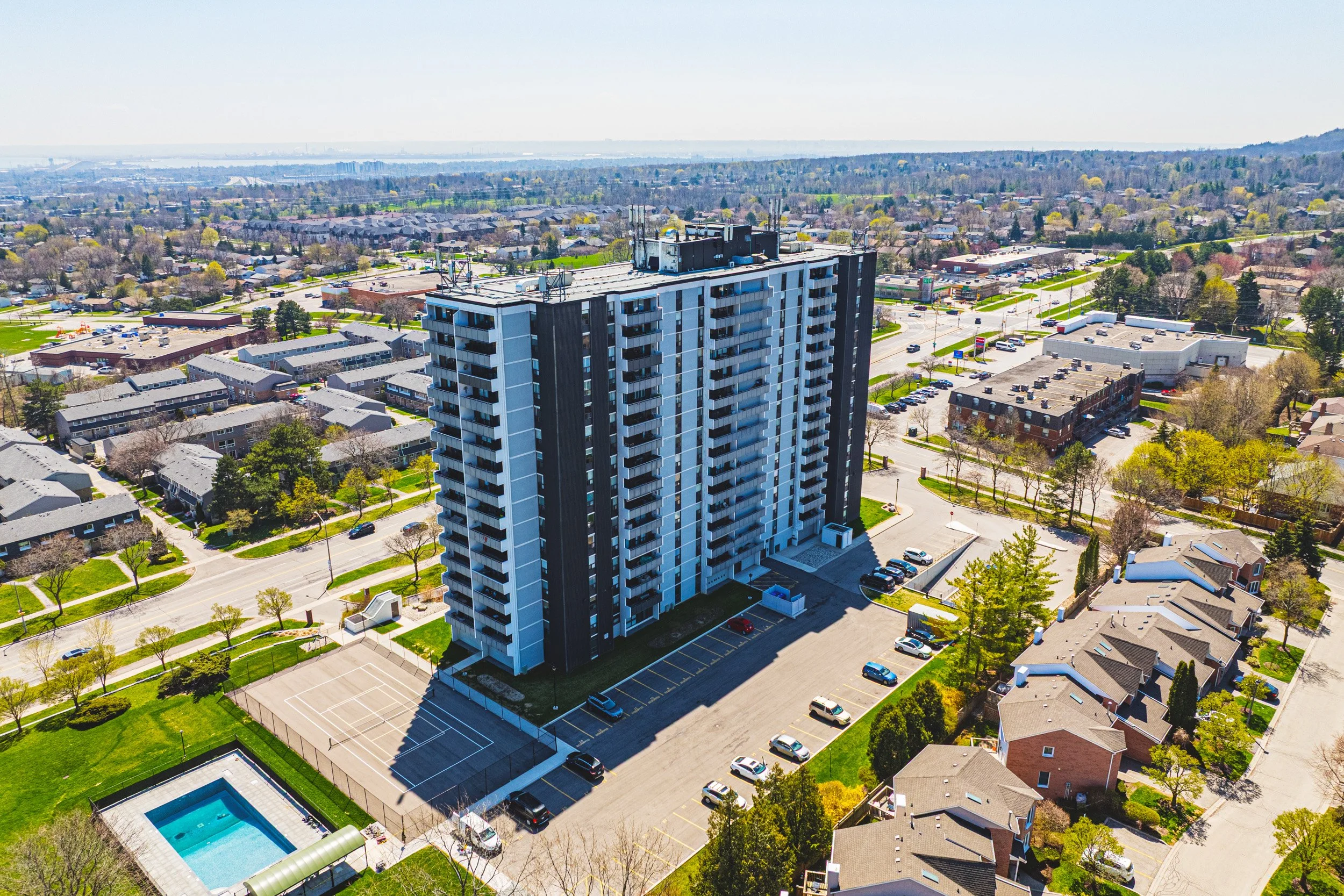 2 - 2055 Upper Middle Rd #705, Burlington.jpg