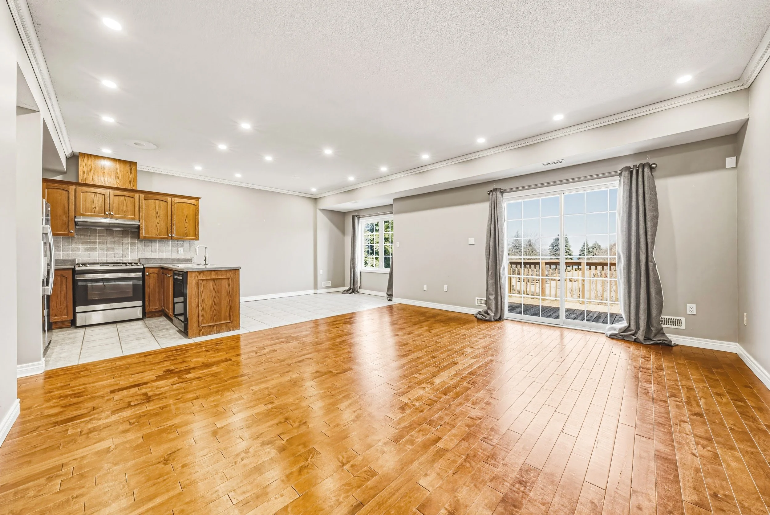 5 - 2 Harbour Dr #14, Stoney Creek.jpg