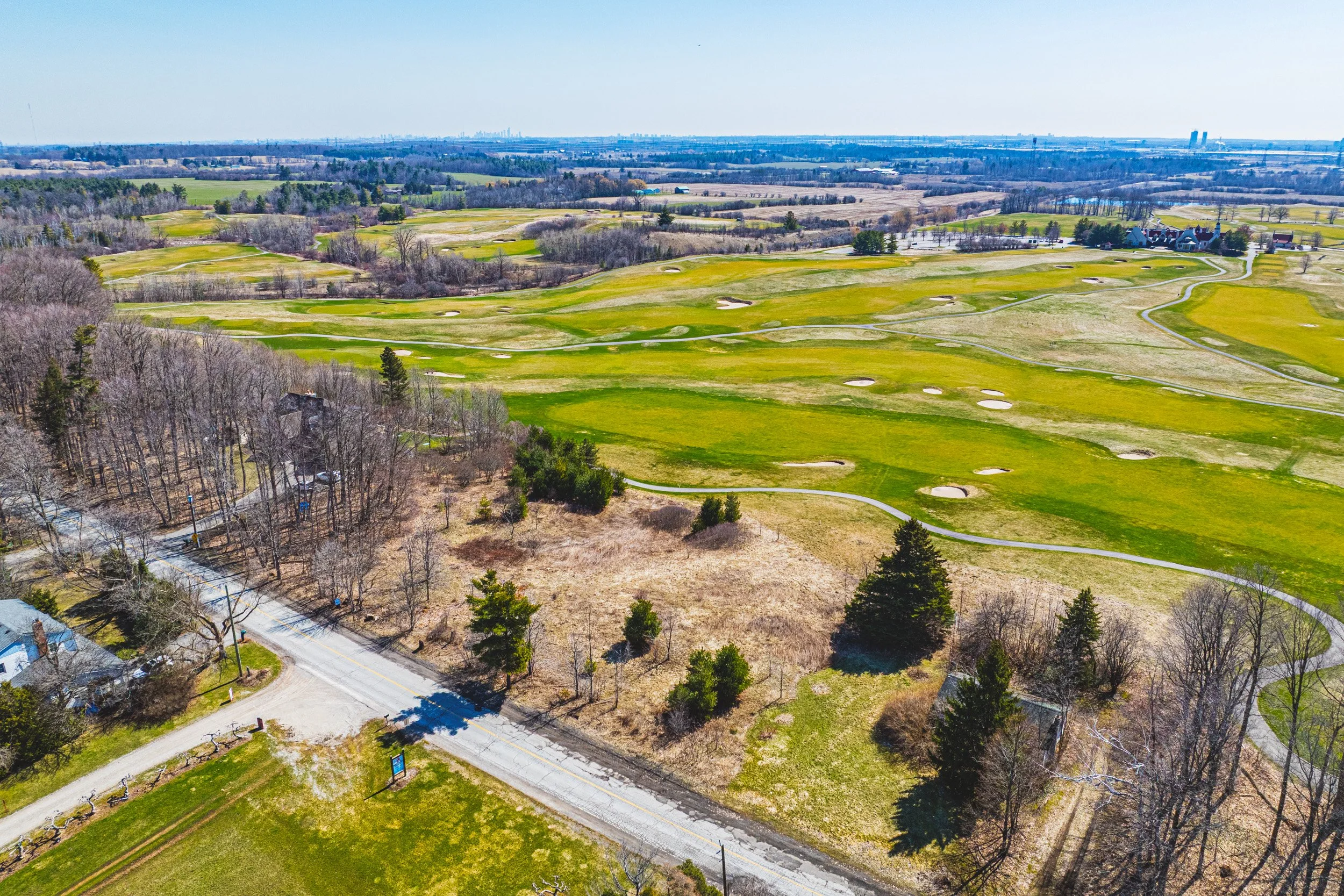 12 - 8220 10th Sideroad, Milton.jpg