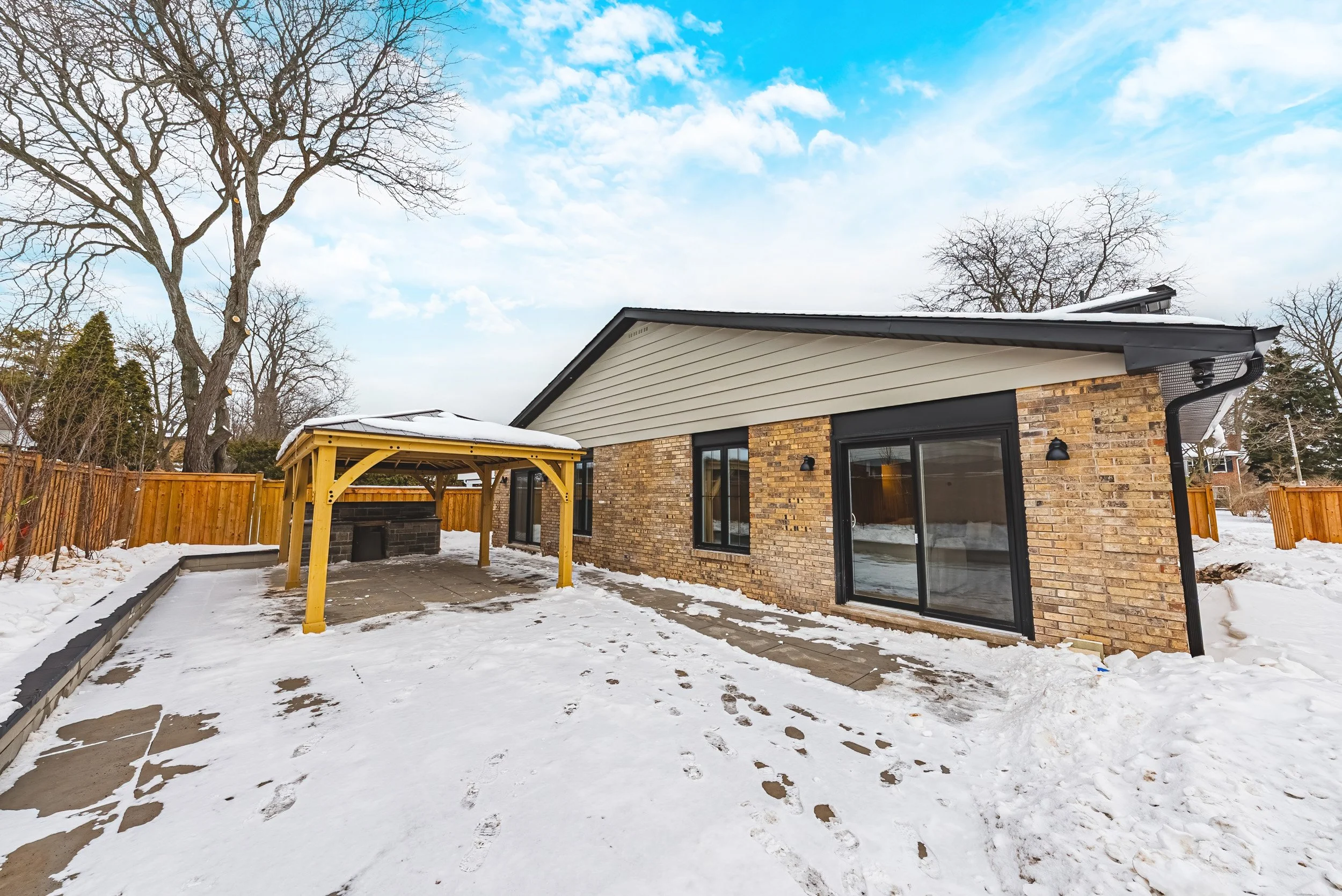 89 - 251 Glen Afton Dr, Burlington.jpg