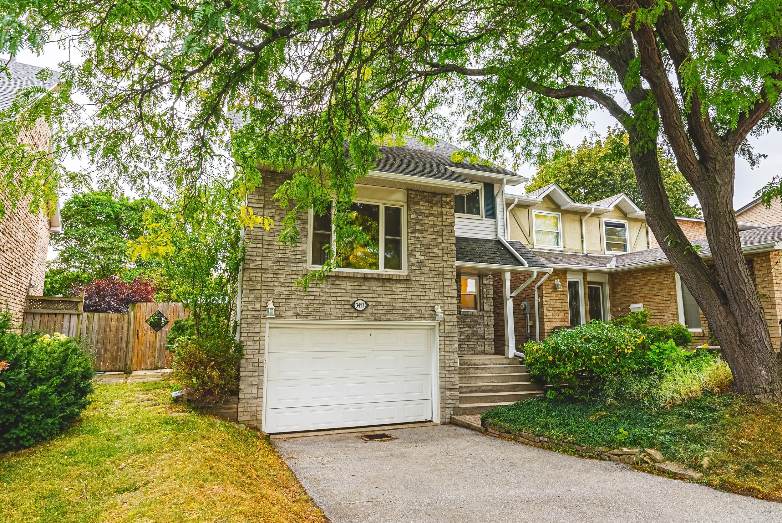 3 - 3453 Hannibal Rd, Burlington.jpg
