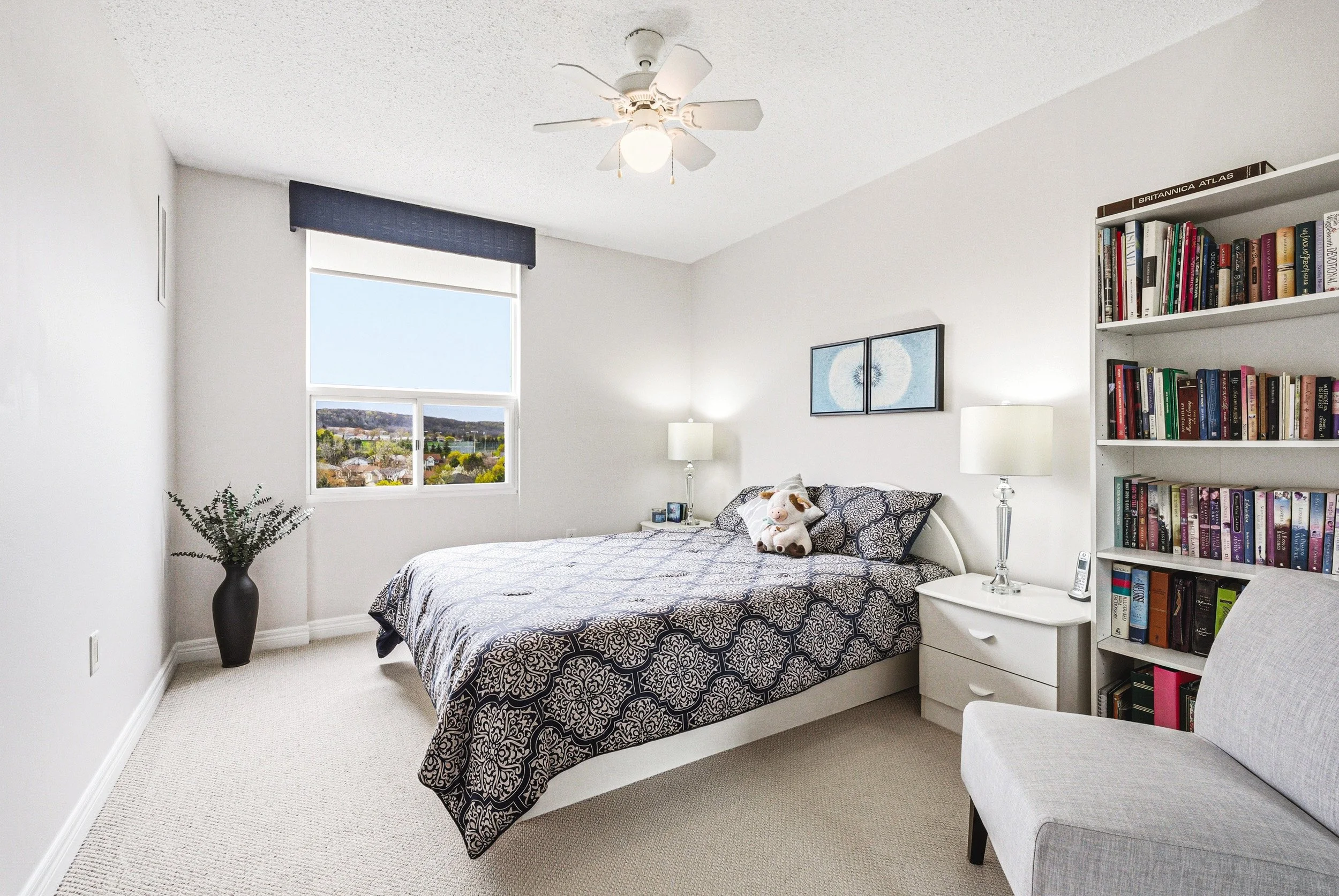 14 - 2055 Upper Middle Rd #901, Burlington.jpg