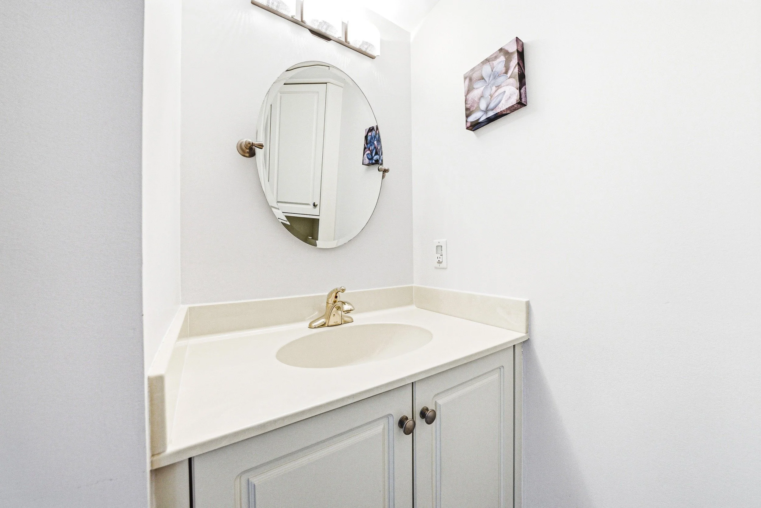 17 - 2055 Upper Middle Rd #901, Burlington.jpg