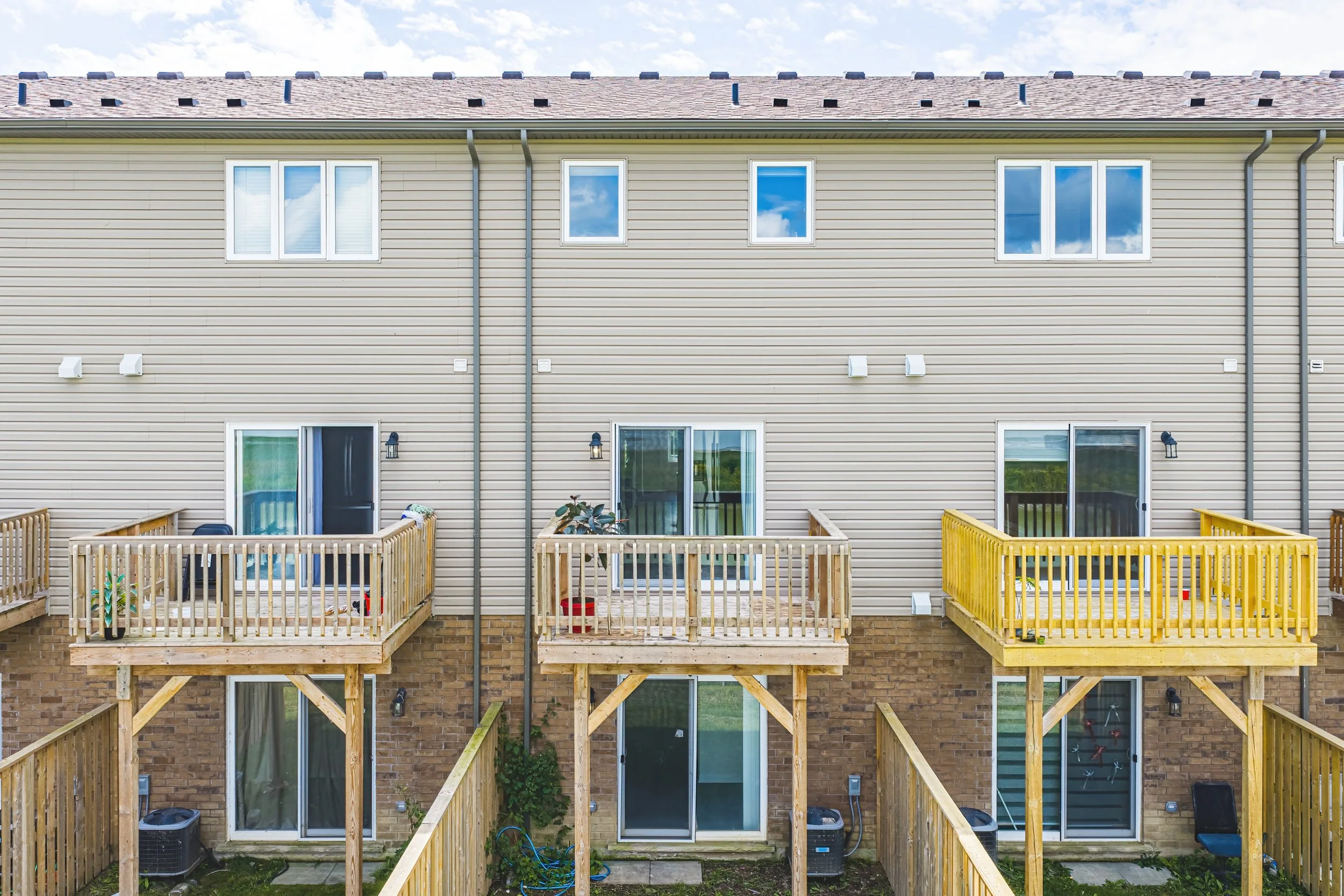 32 - 94 Laguna Village Cres, Hamilton.jpg