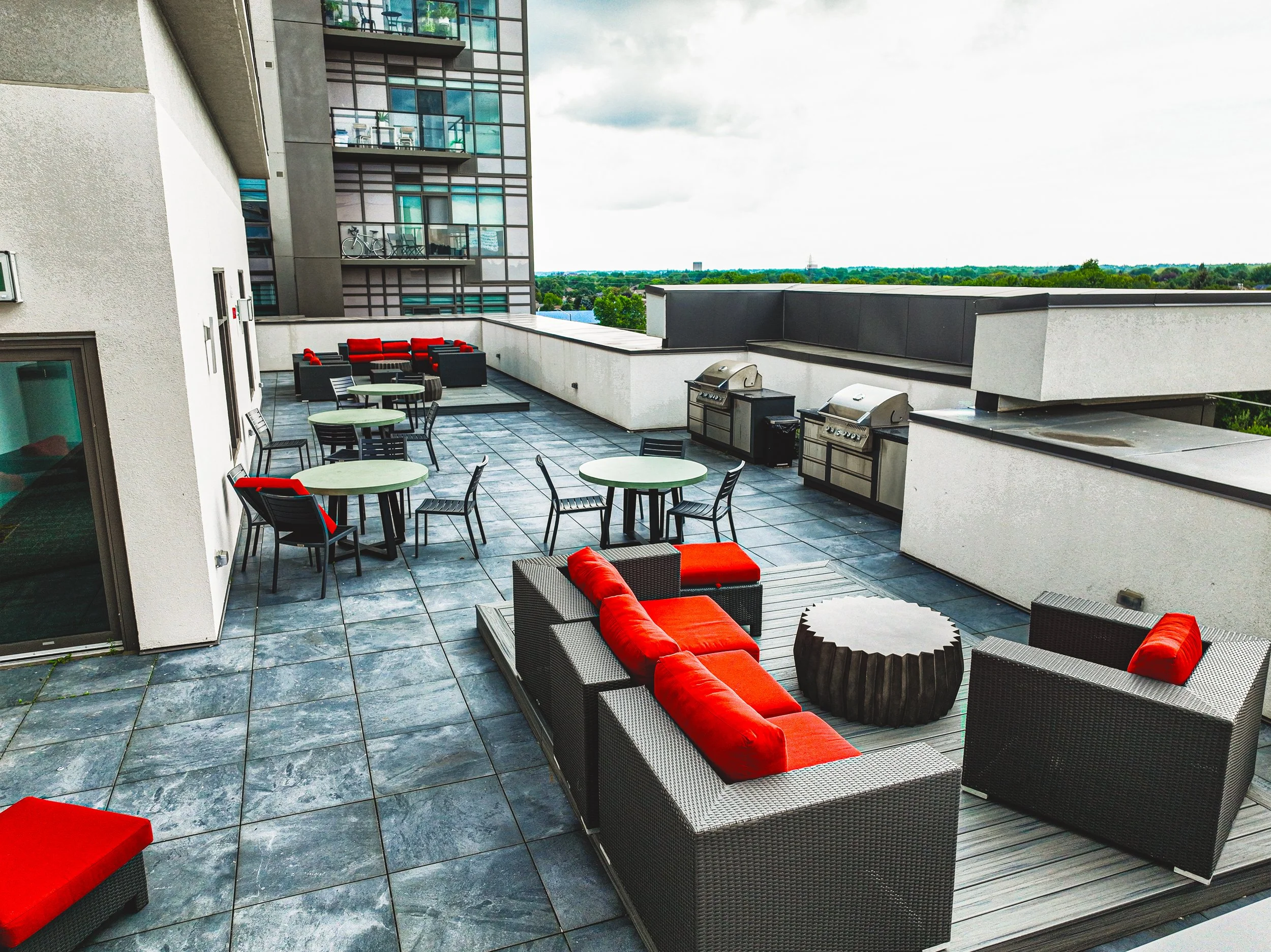 3-470 Dundas Street E.jpg