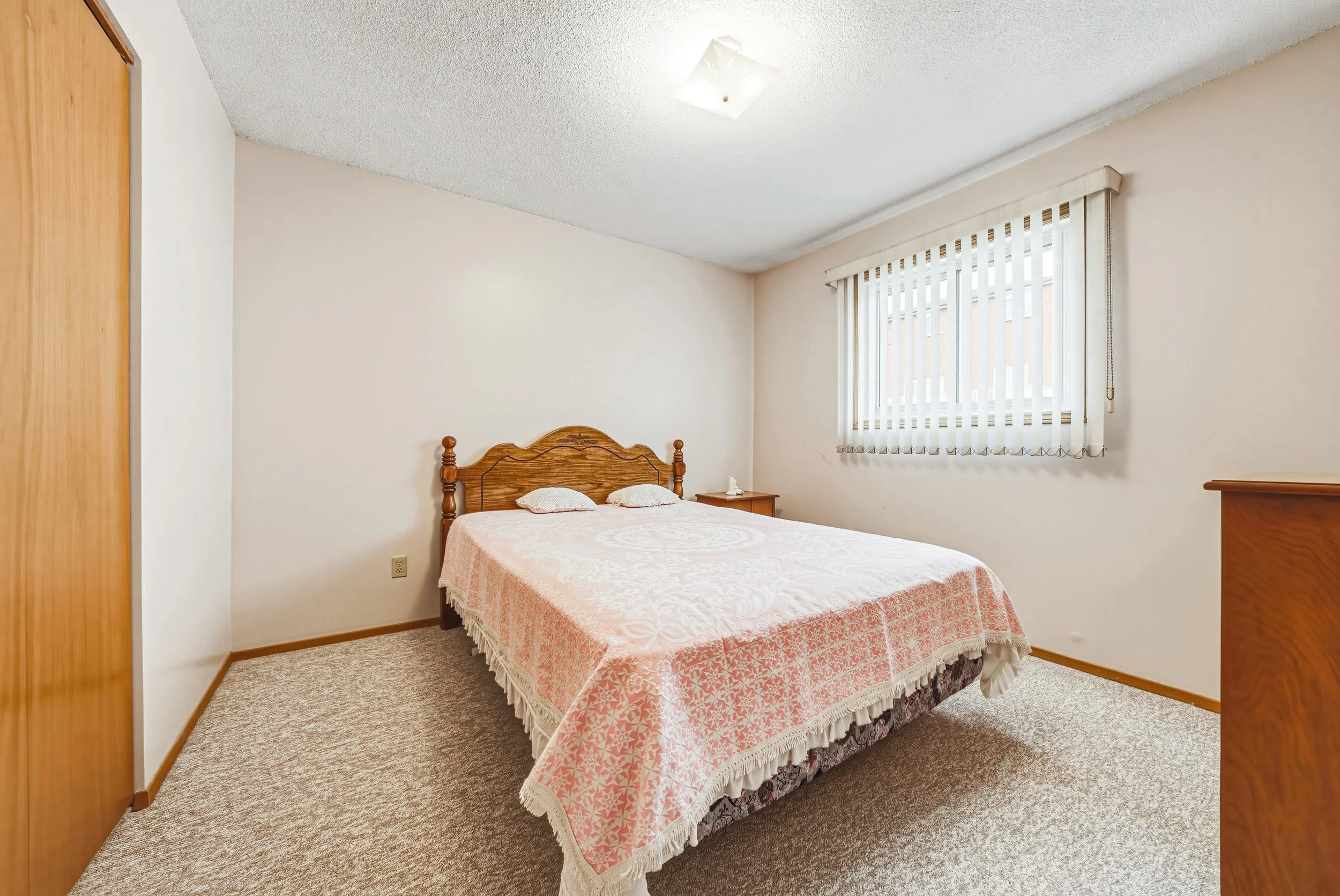 22 - 117 Stonyburn Cres, Cambridge.jpg