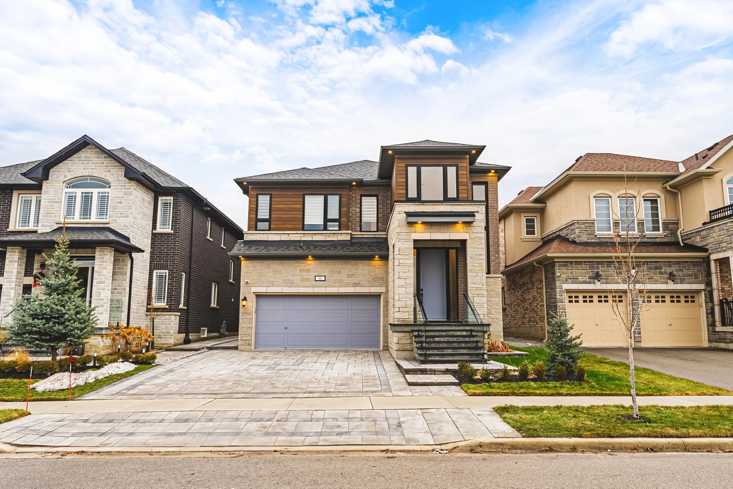 1 - 90 Robertson Rd, Ancaster.jpg