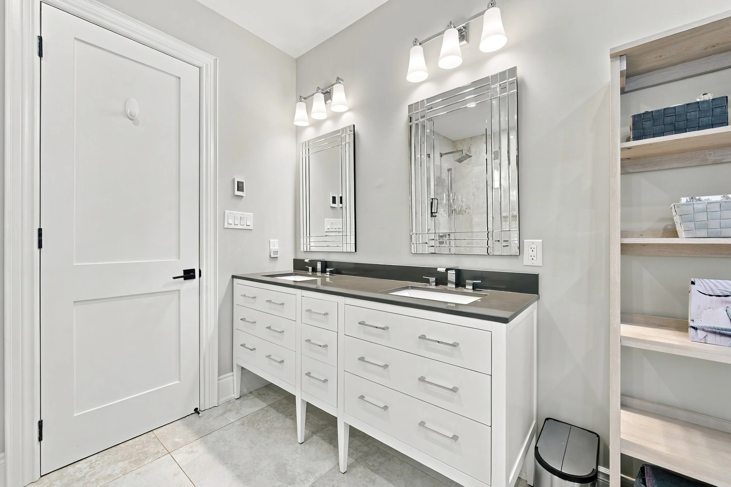 39 - 4369 Lakeshore Rd, Burlington.jpg