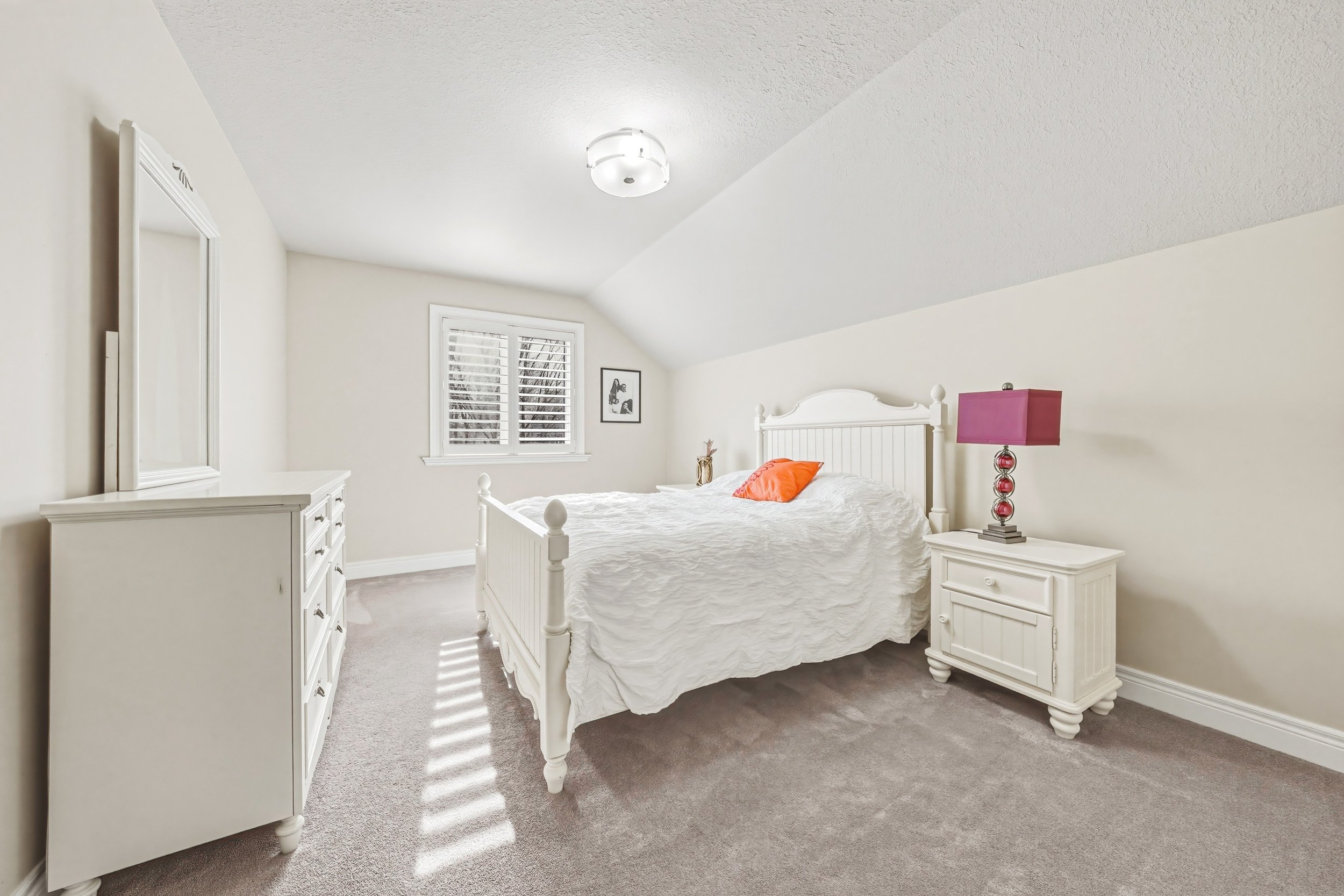 31 - 976 Shadeland Ave #3, Burlington.jpg