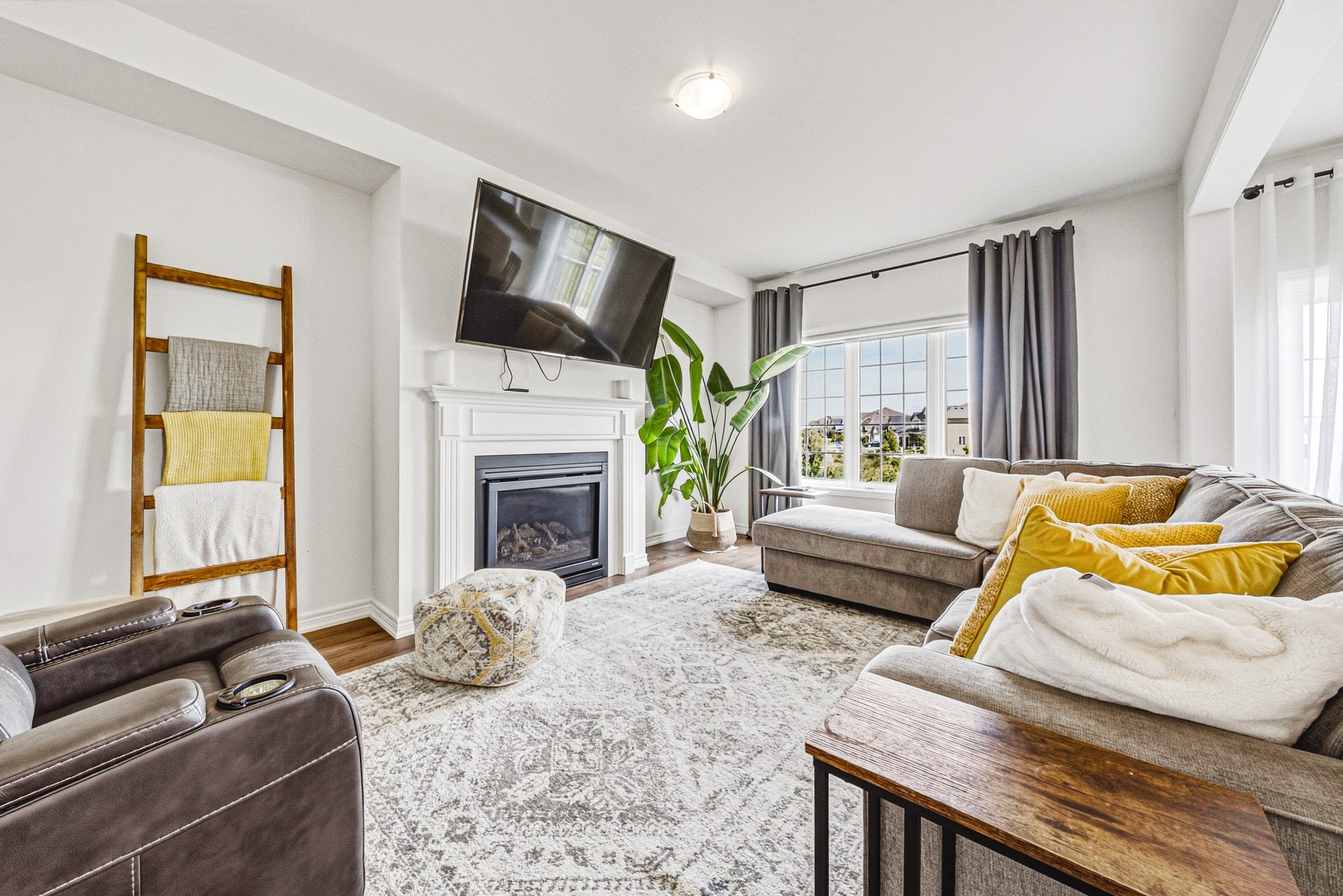 11 - 733 Gilmour Cres, Shelburne.jpg