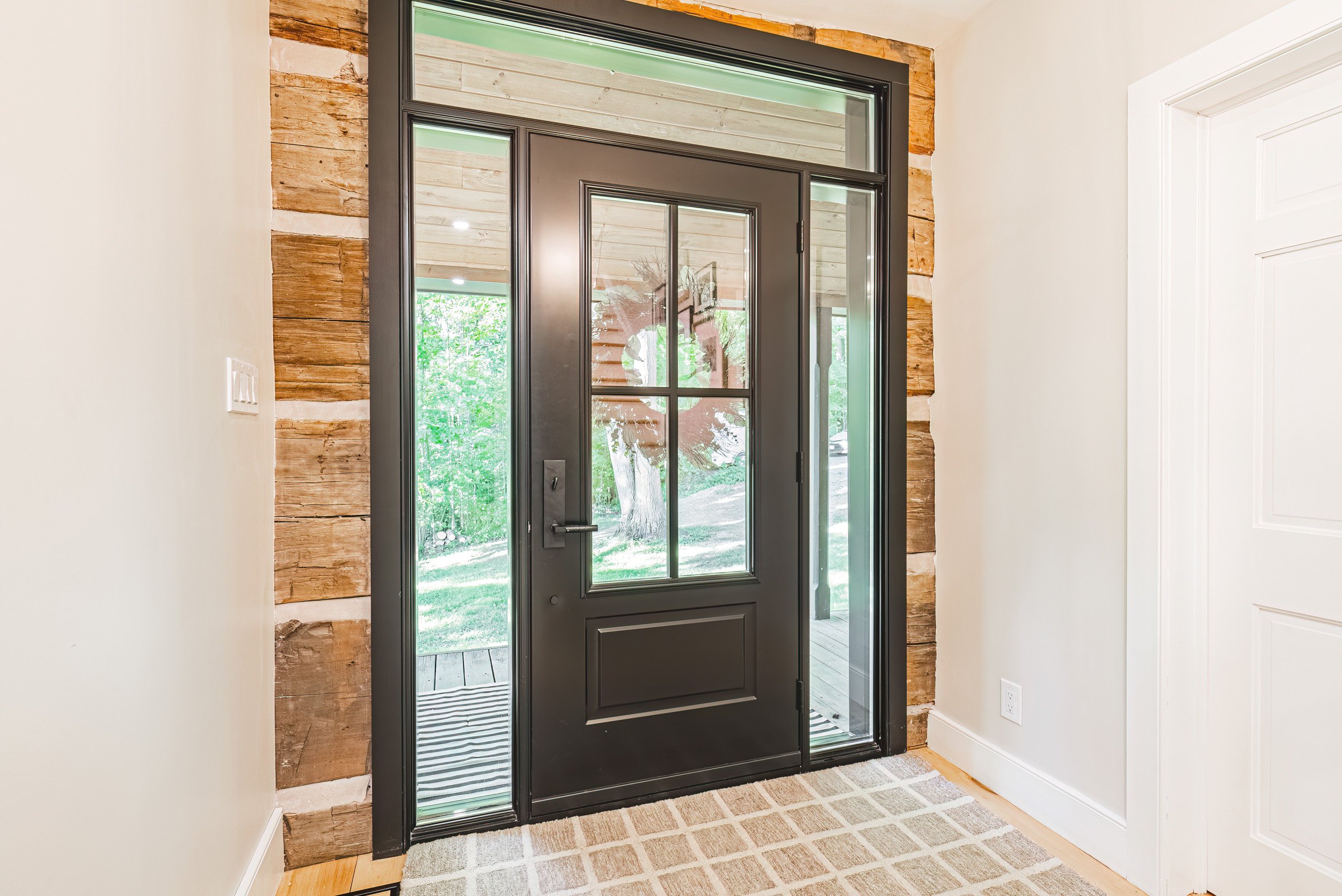 8 - 7399 Bell School Line, Milton.jpg
