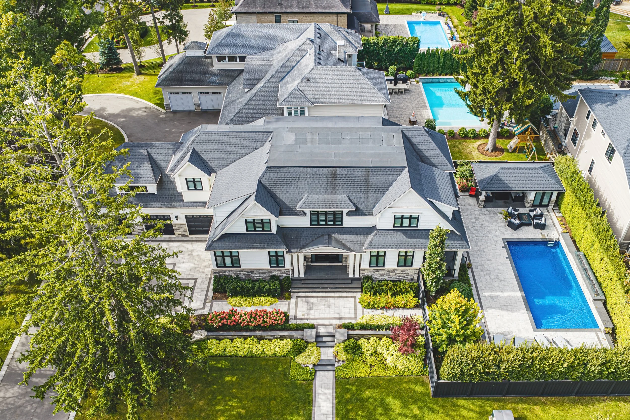 2 - 4369 Lakeshore Rd, Burlington.jpg
