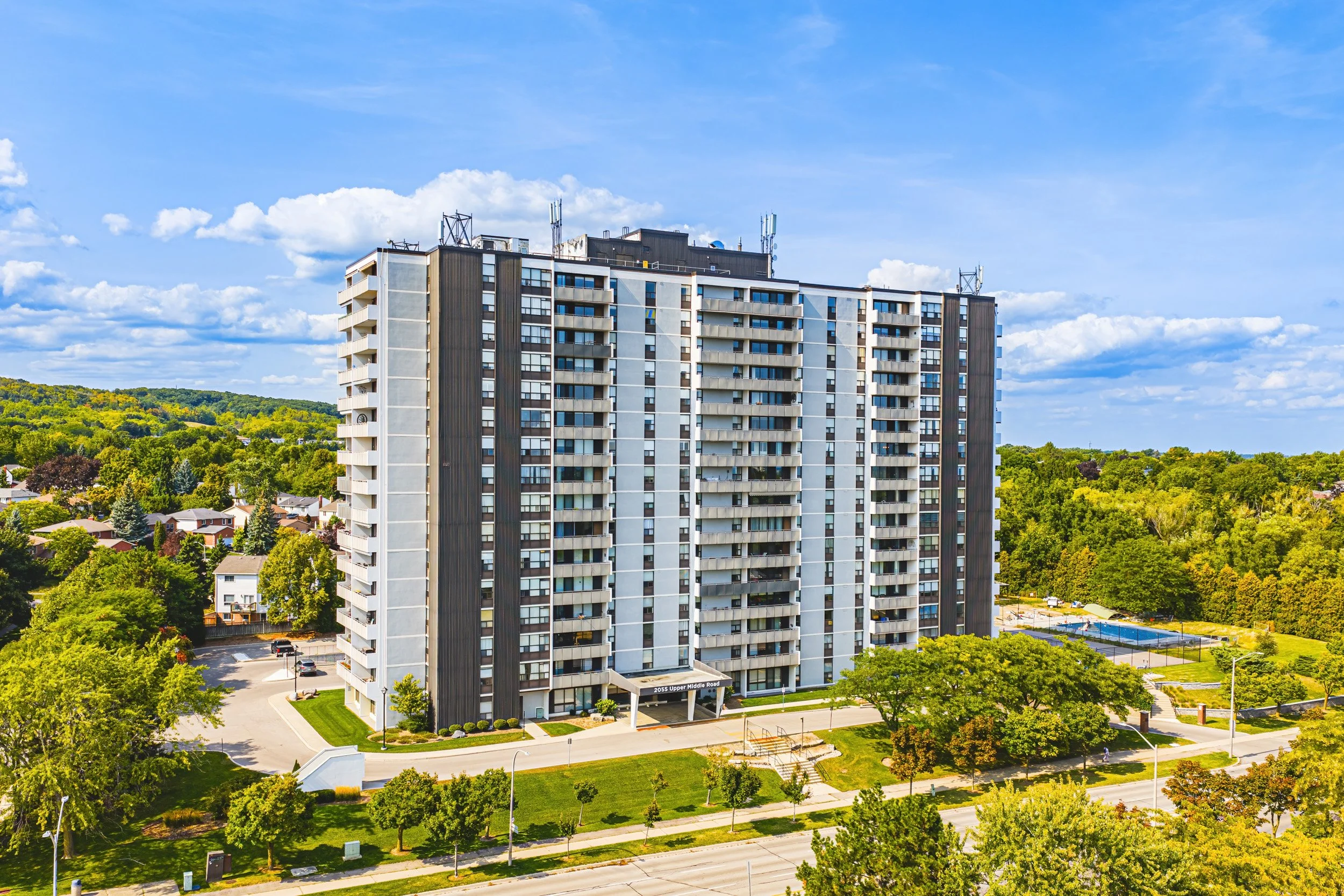 2 - 2055 Upper Middle Rd #509, Burlington.jpg