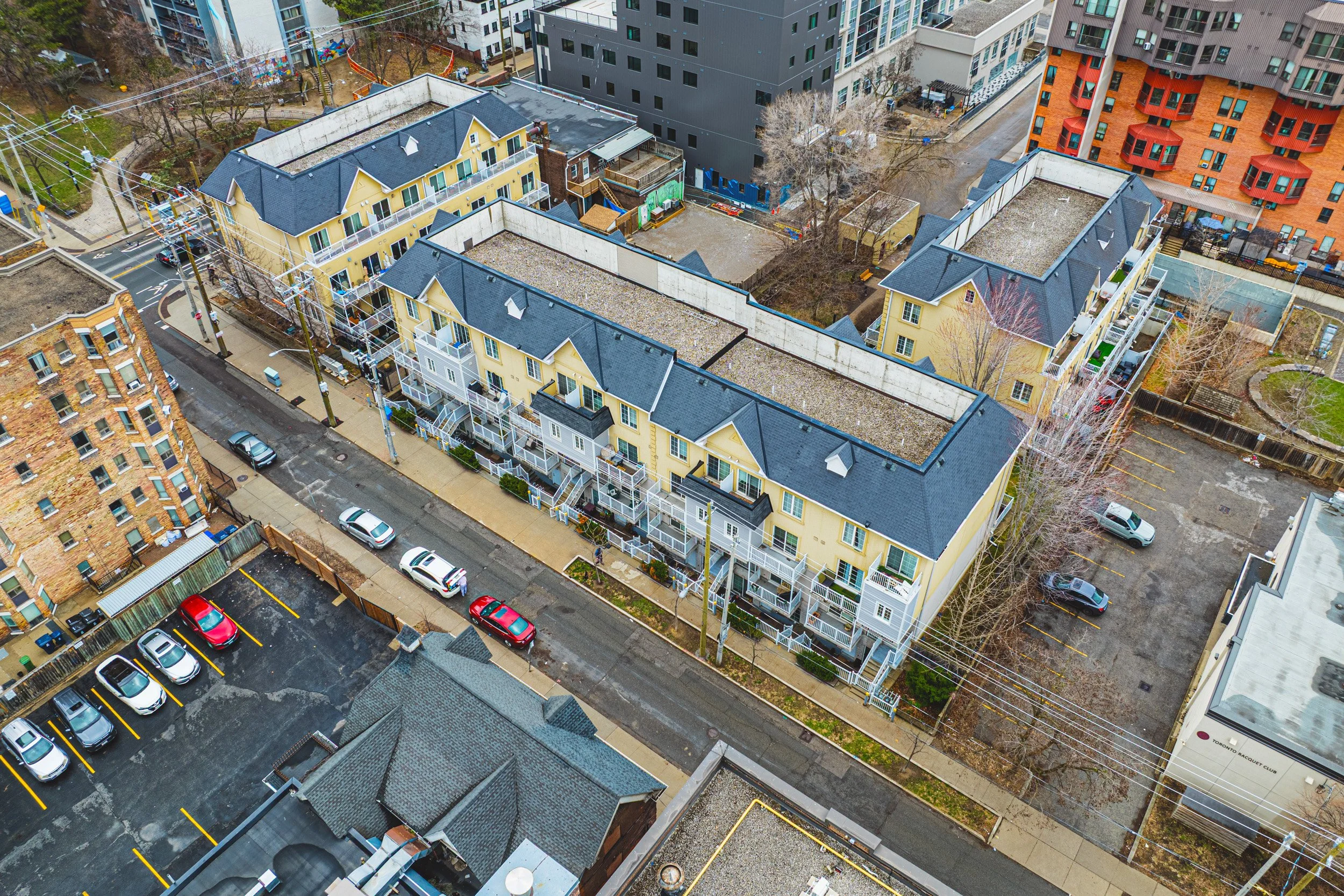 34 - 171 Bleecker St #222, Toronto.jpg