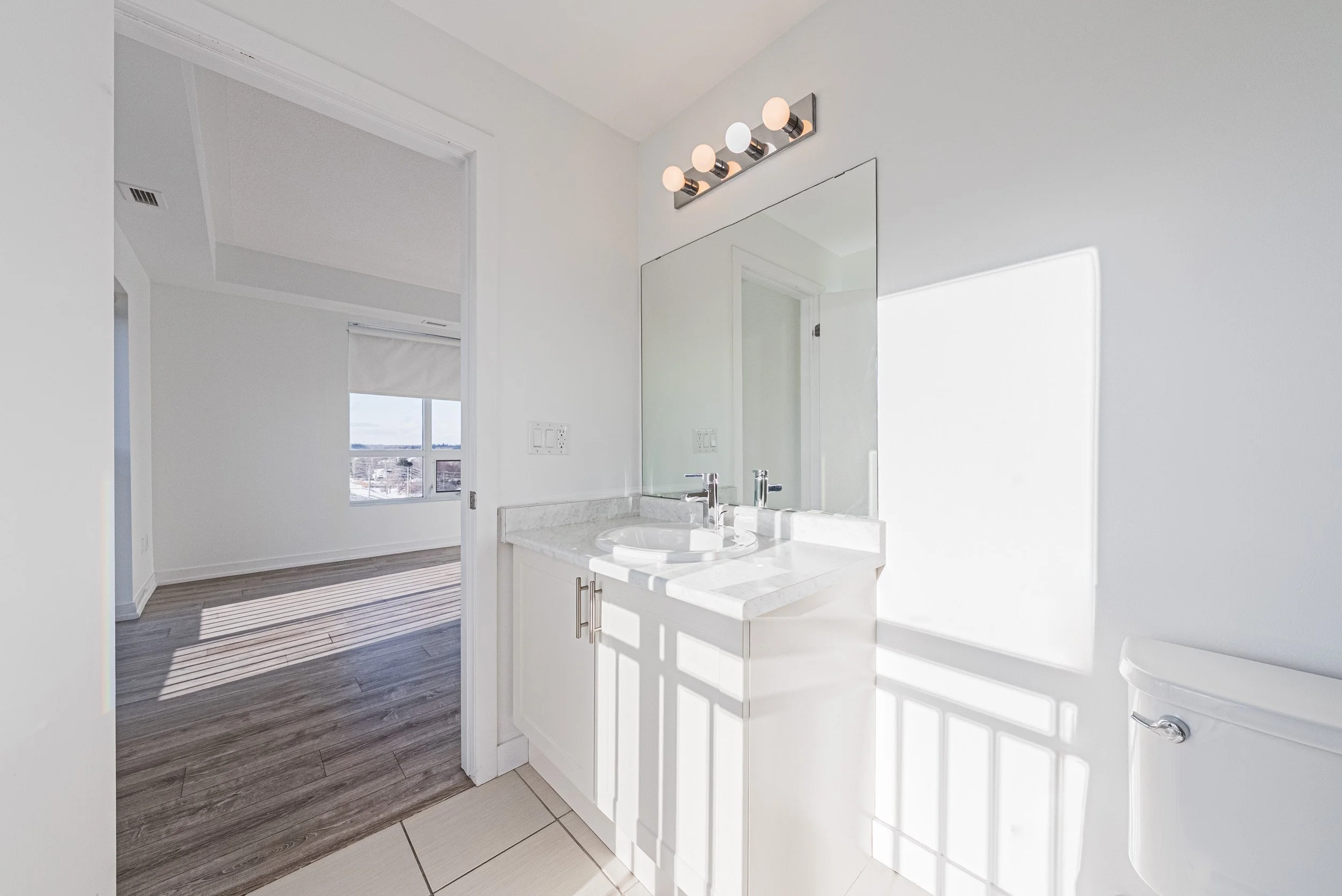 21 - 2486 Old Bronte Rd #706, Oakville.jpg