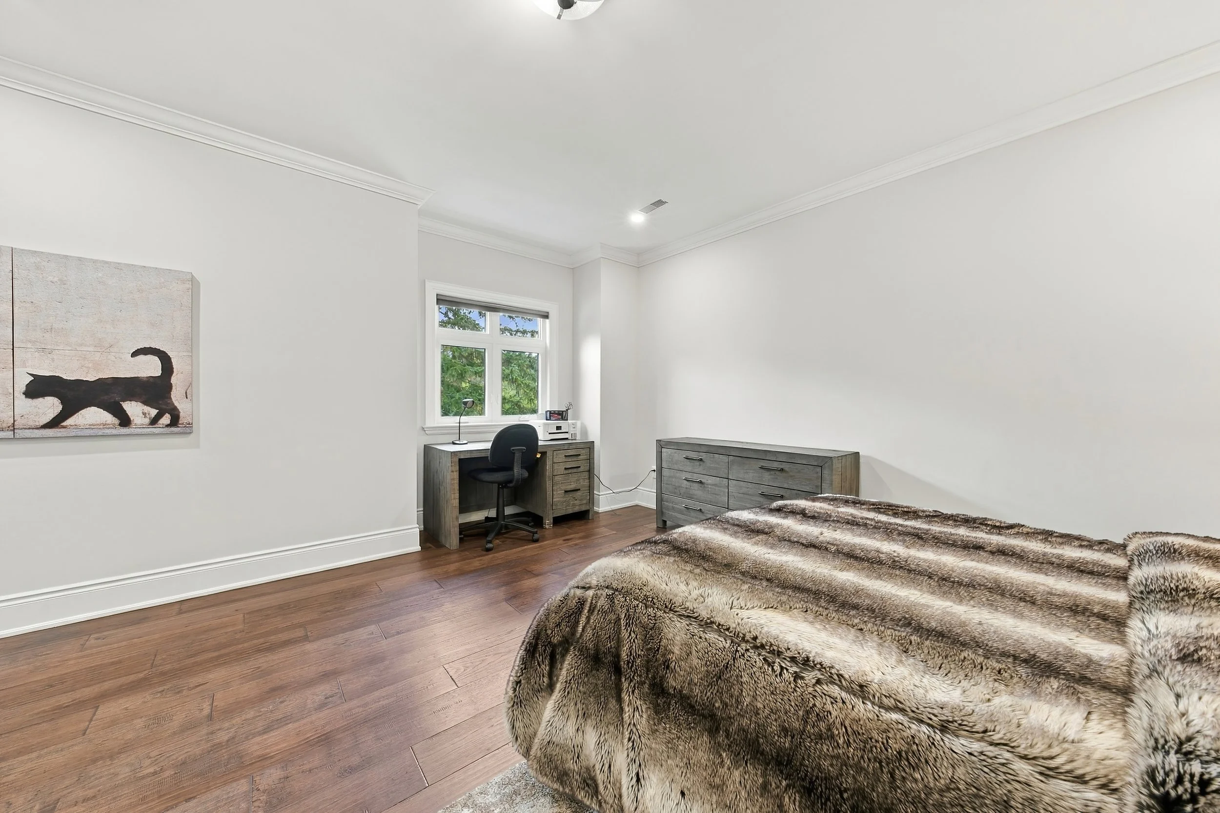 45 - 4369 Lakeshore Rd, Burlington.jpg