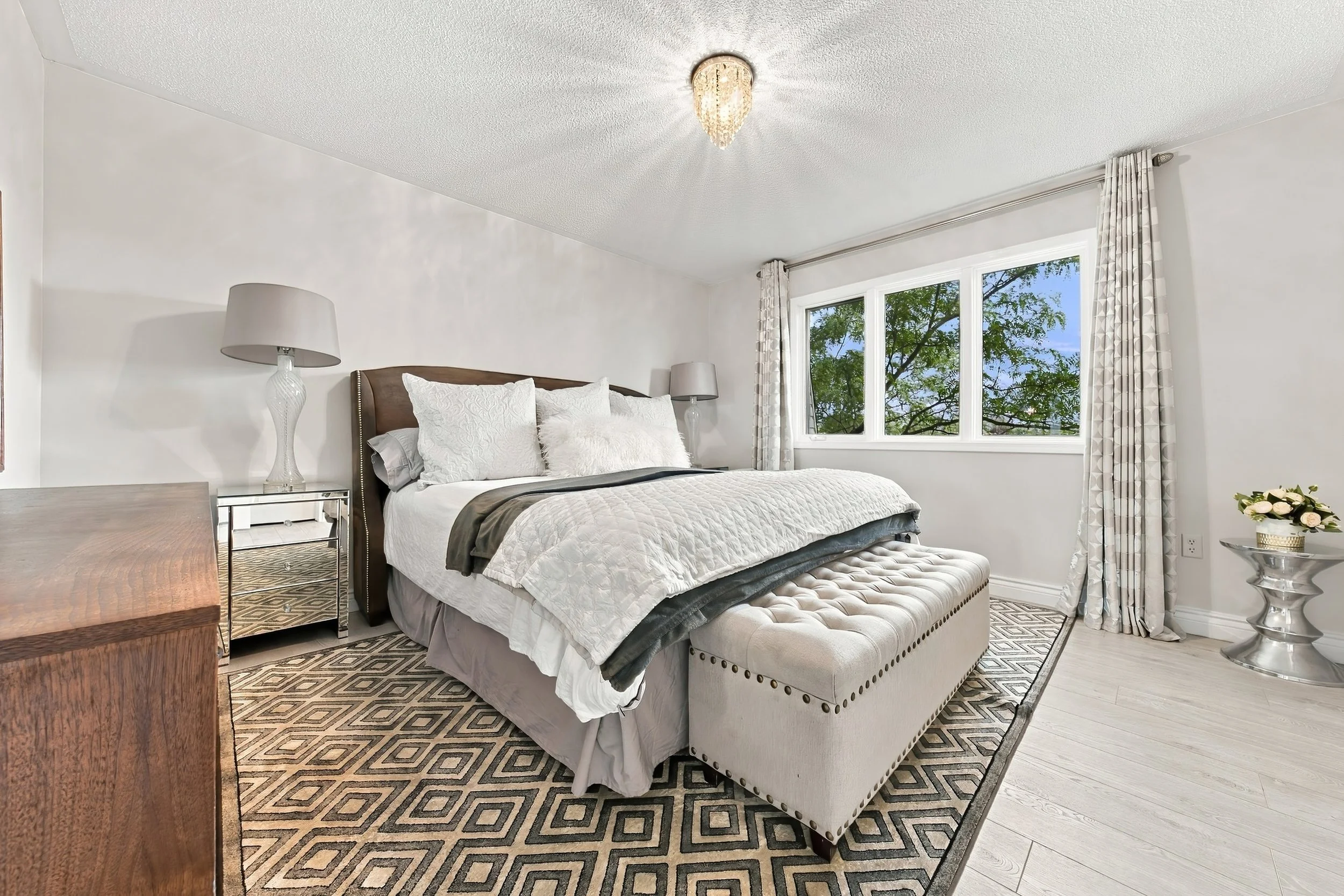 22 - 2239 Prescott Pl, Burlington.jpg