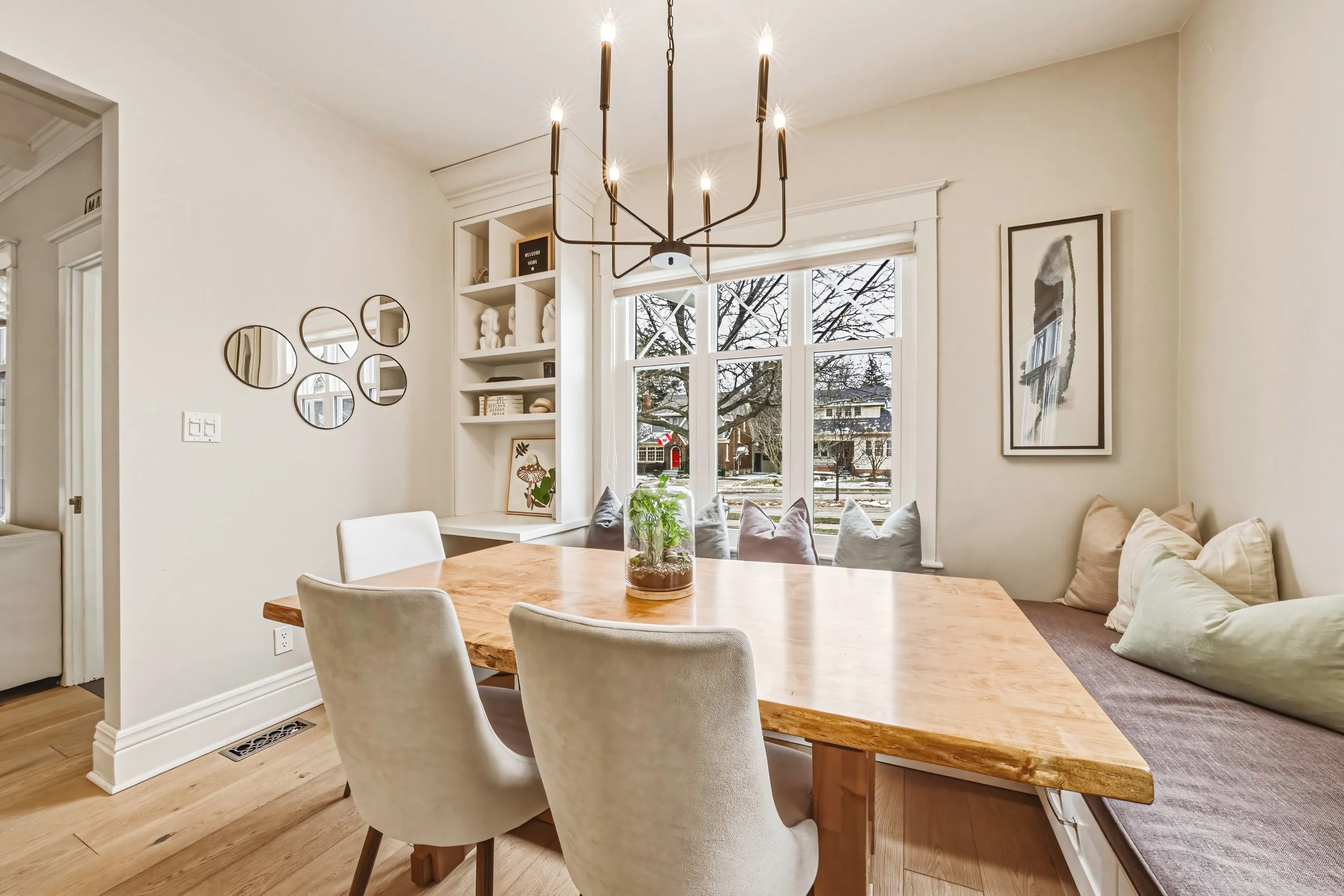 10 - 6 Nelles Blvd, Grimsby.jpg