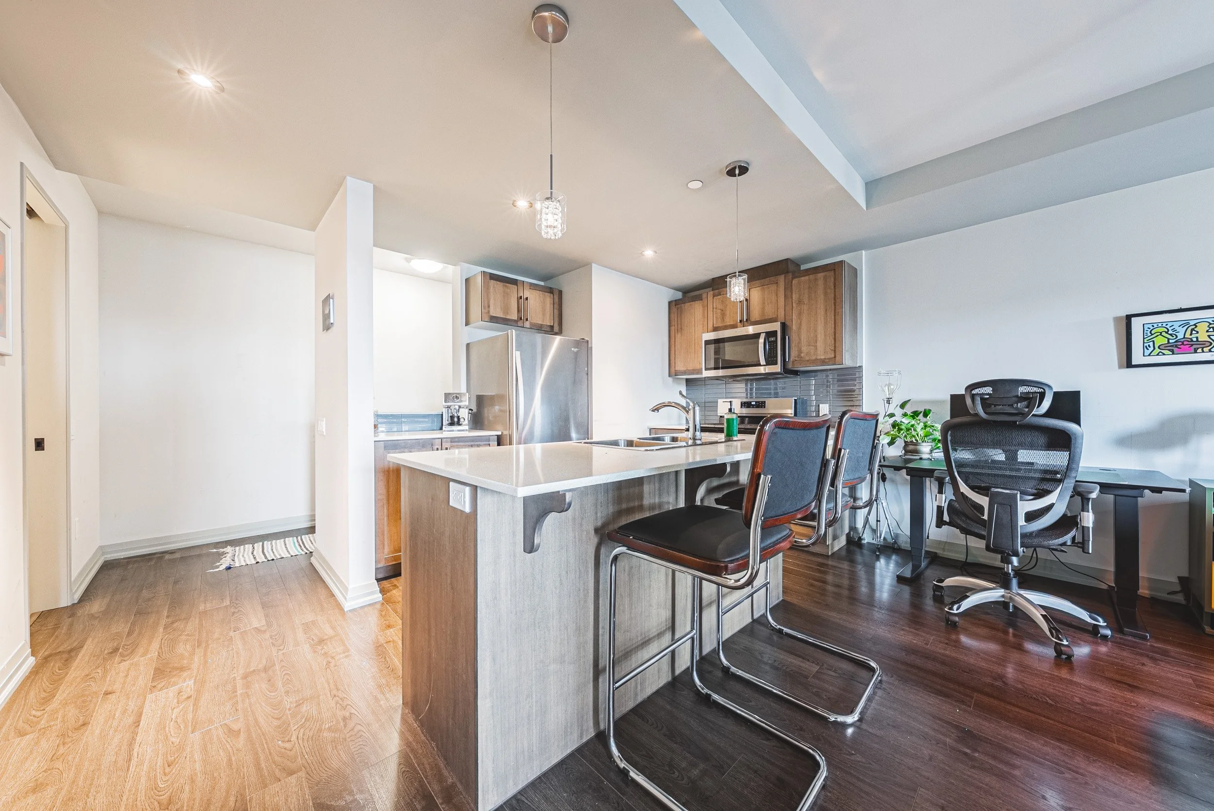 9 - 181 James St N #503, Hamilton.jpg