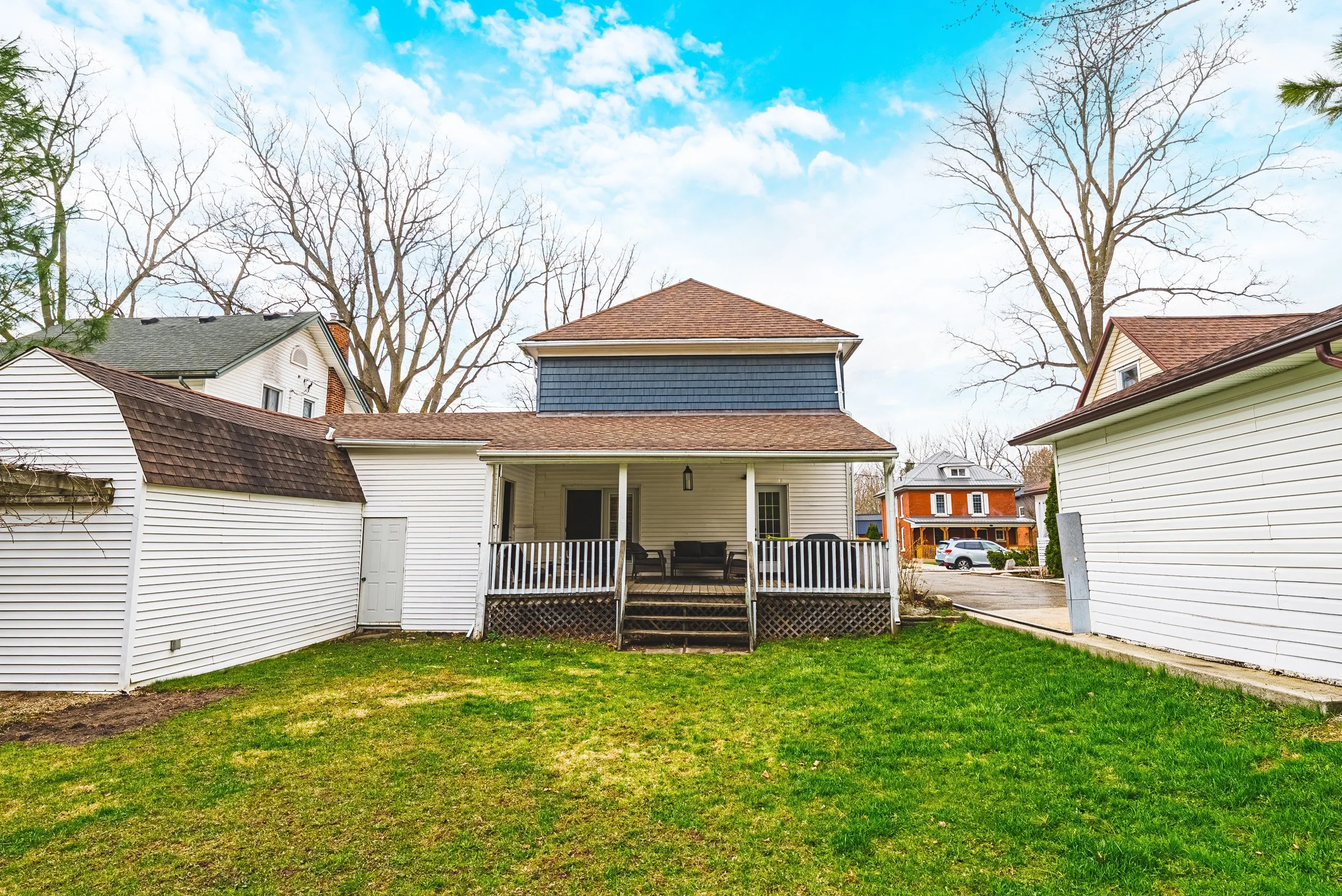 32 - 30 Grand Ave, Caledonia.jpg