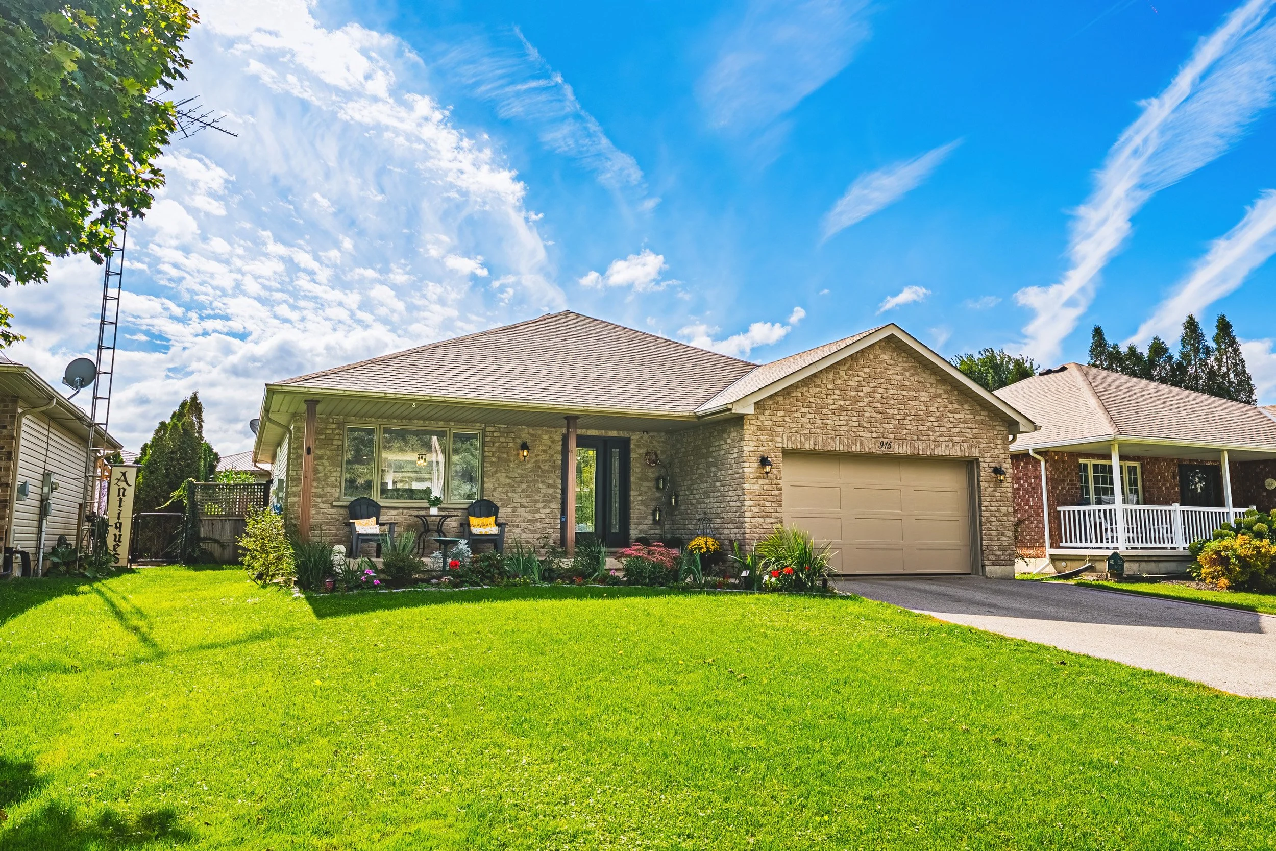 1 - 915 St George St, Port Dover.jpg