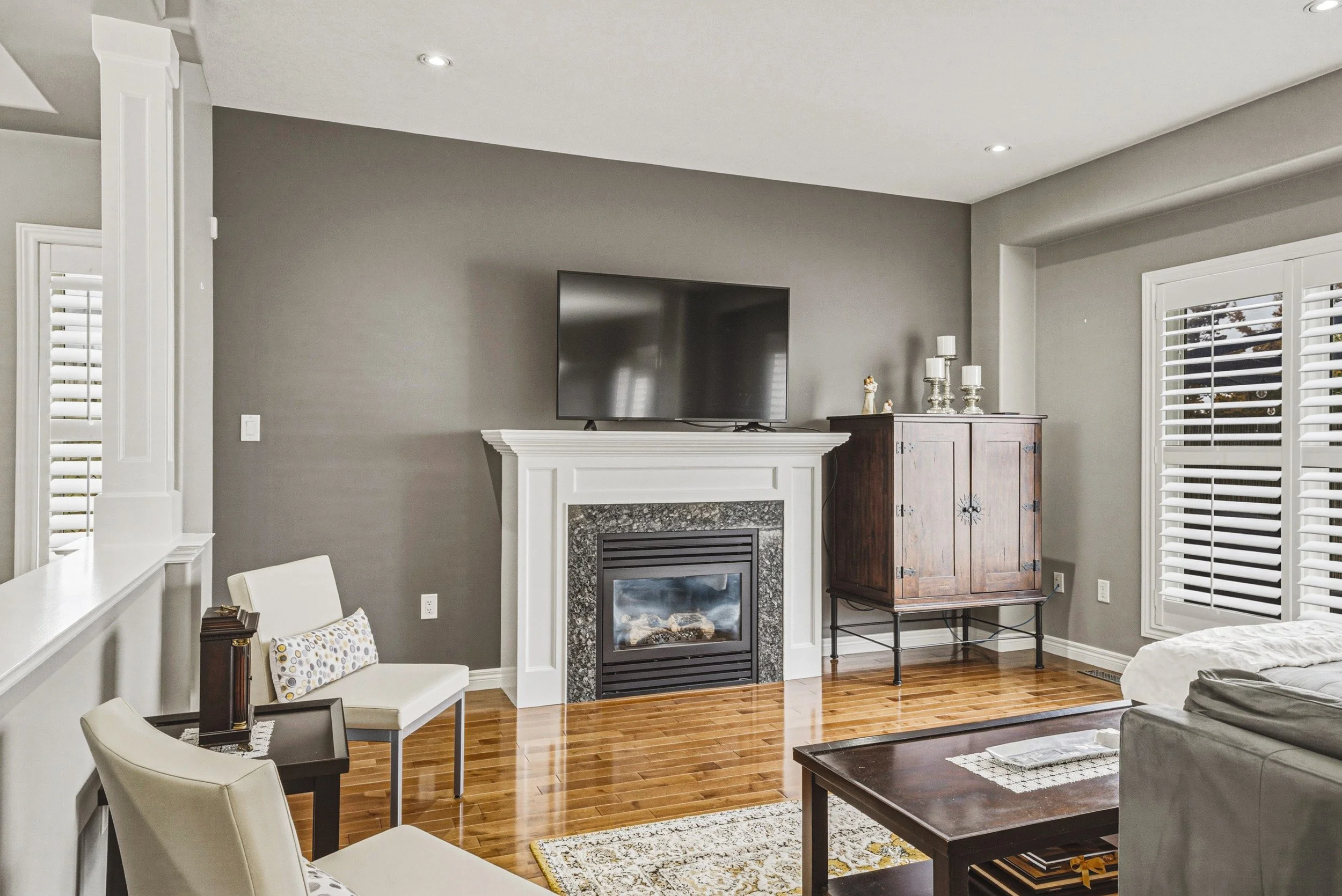 12 - 419 Dicenzo Dr, Hamilton.jpg