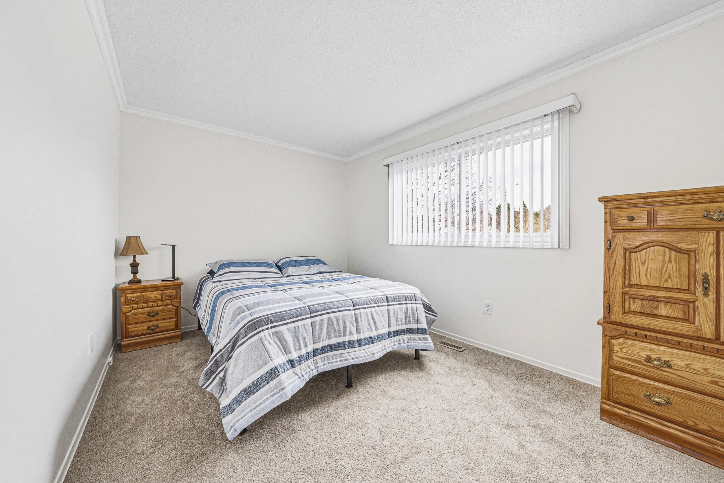 25 - 4 Mount Forest Dr, Brampton.jpg