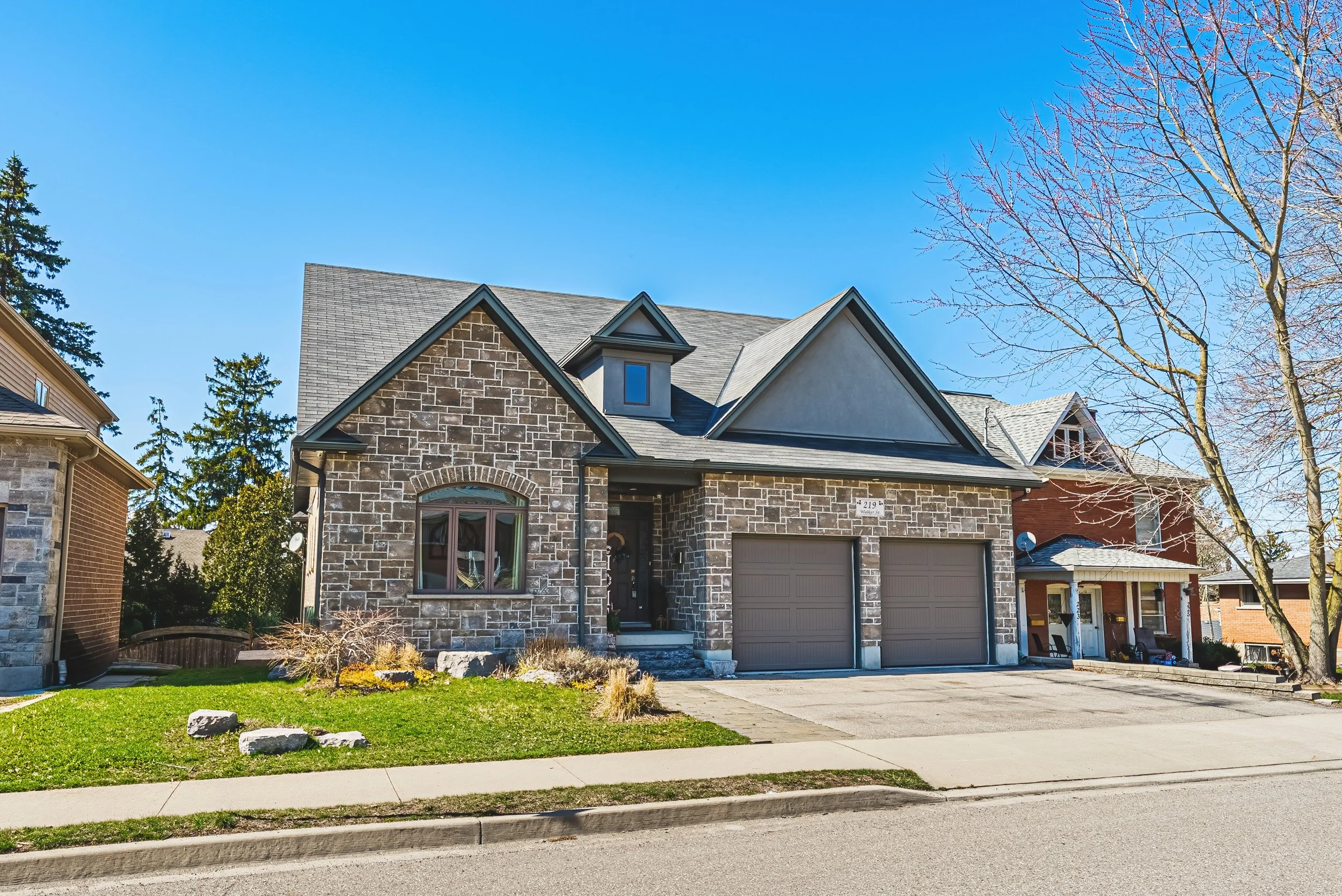 5 - 219 Walker St, Cambridge.jpg