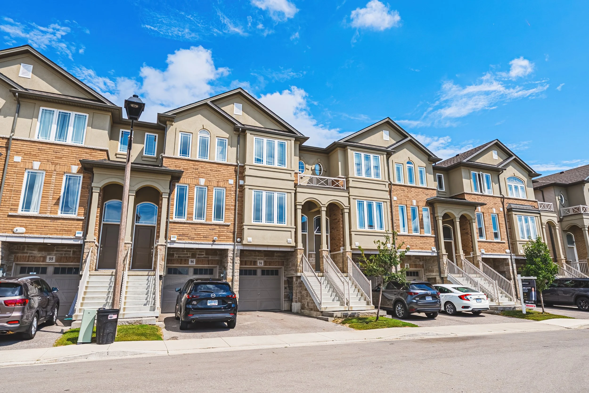 3 - 94 Laguna Village Cres, Hamilton.jpg