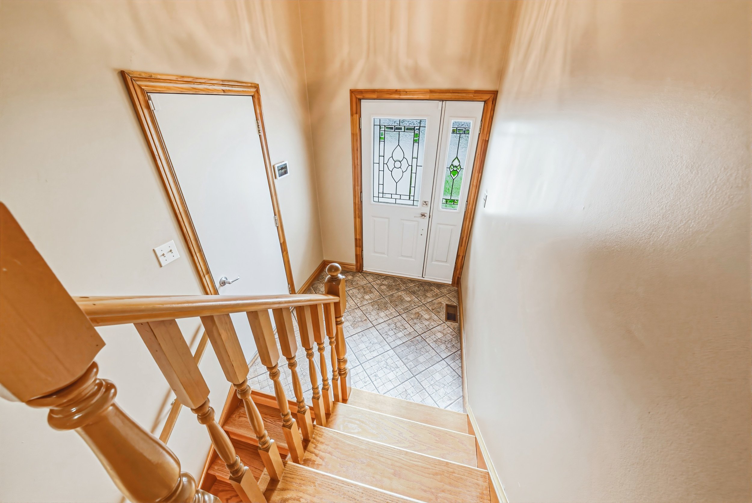 5 - 117 Stonyburn Cres, Cambridge.jpg