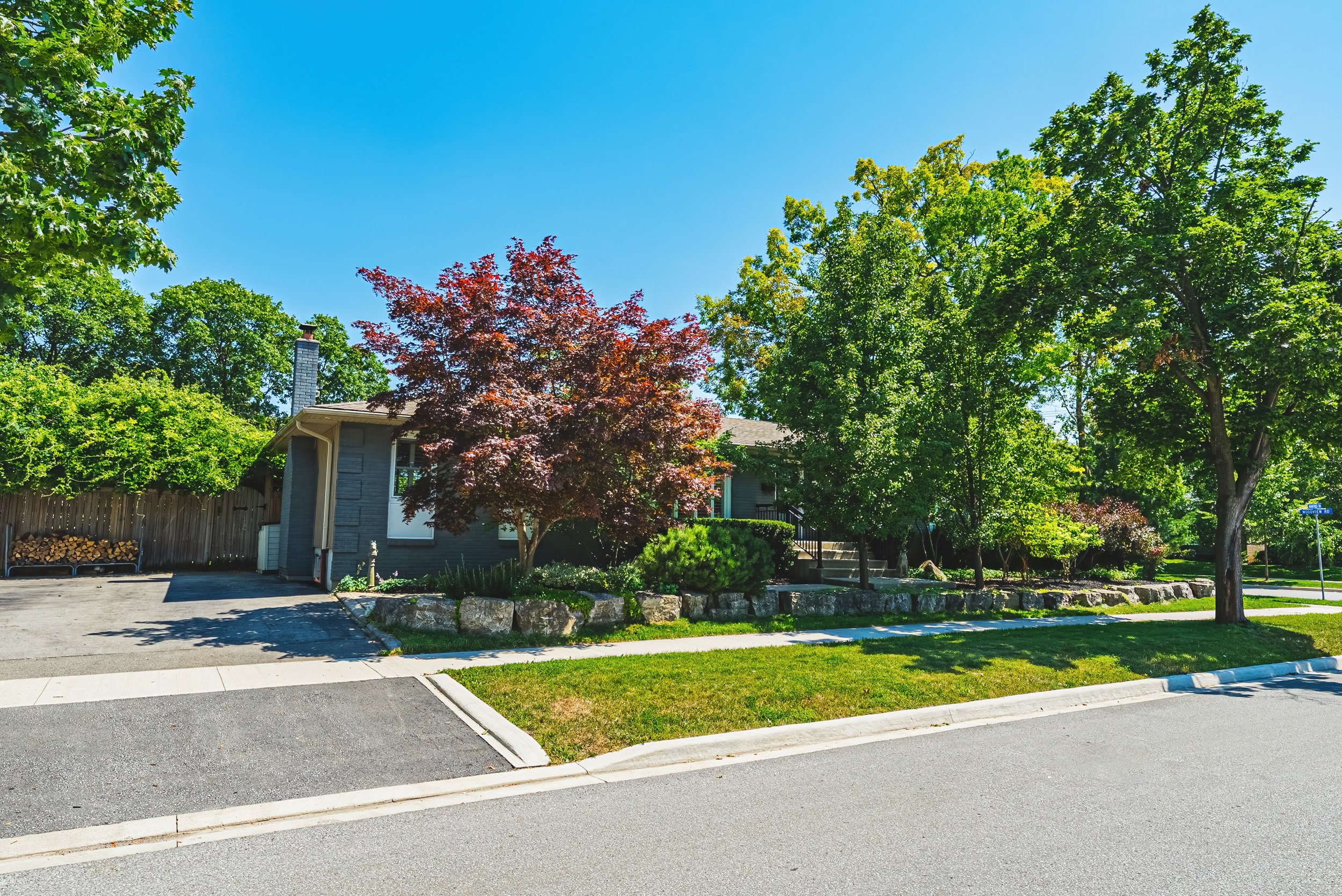 6 - 3384 Manfred Dr, Burlington.jpg