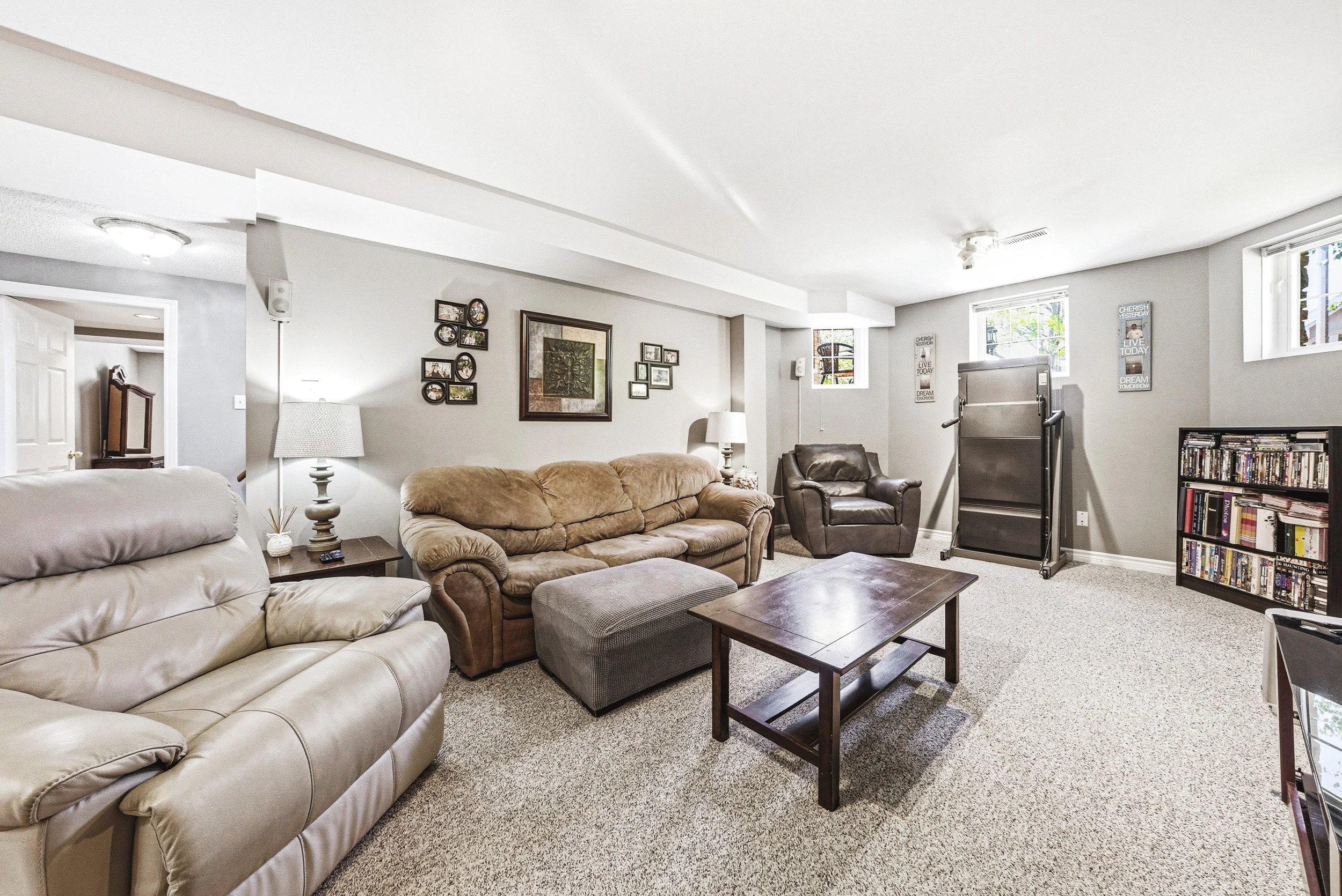 27 - 105 Pinebrook Cir, Caledon.jpg