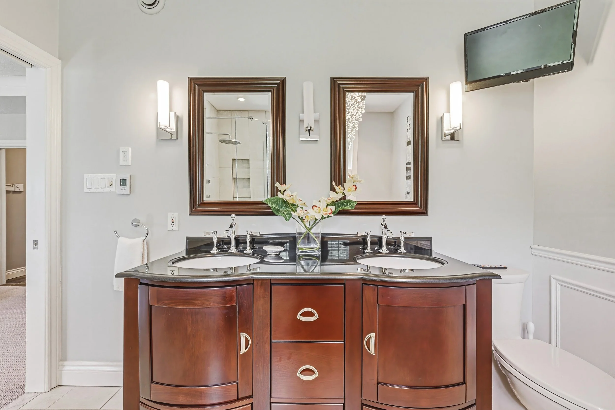 33 - 845 Hidden Valley Rd, Kitchener.jpg